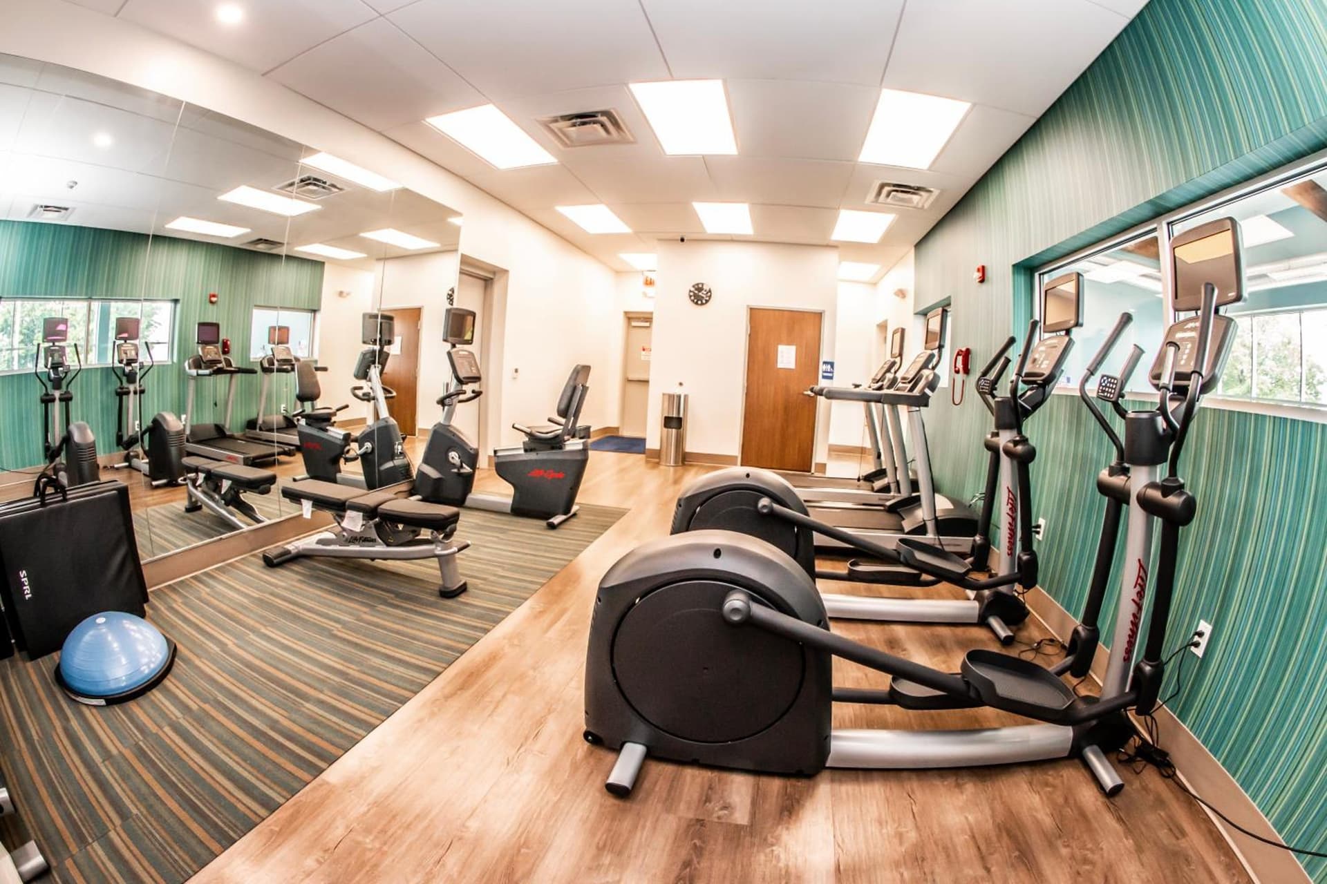 Holiday Inn Express - Allentown North by IHG gallery photo in Allentown, PA — image 42