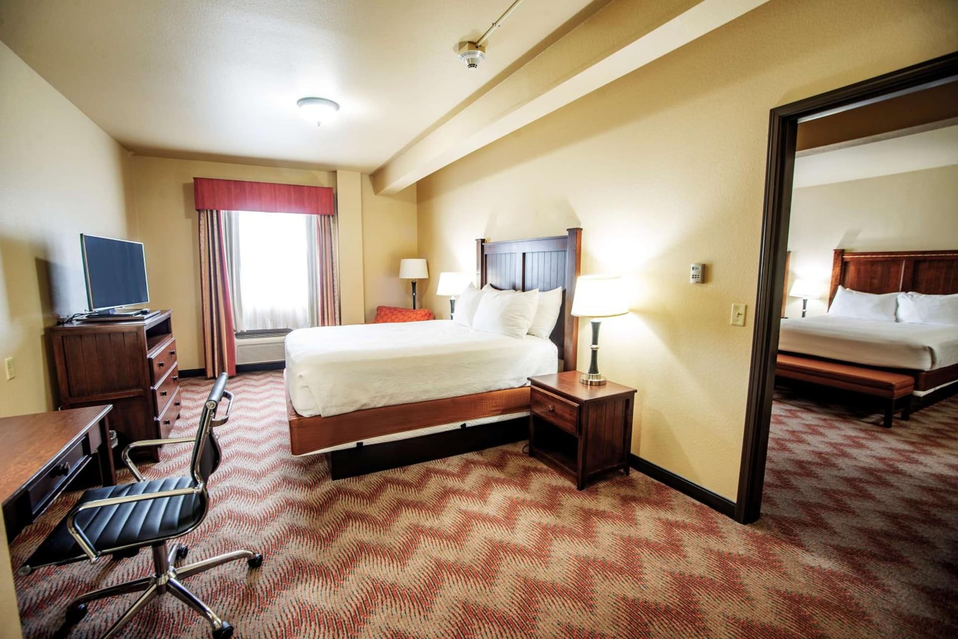 Best Western PLUS Cimarron Hotel & Suites interior in Stillwater, OK — gallery photo 2