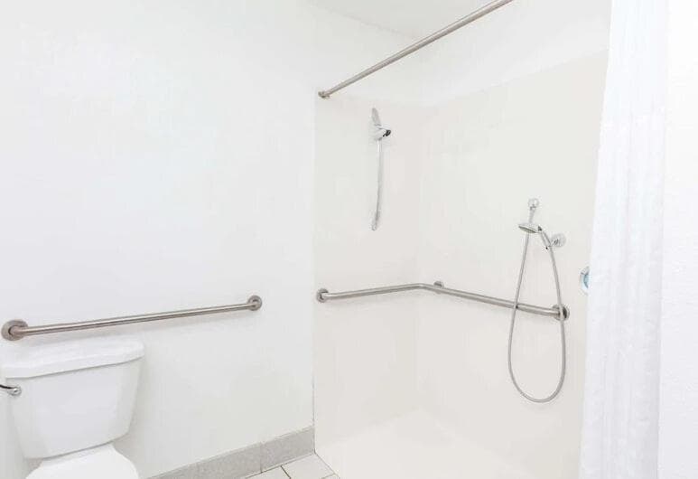 Days Inn & Suites by Wyndham Sunnyvale gallery photo in Sunnyvale, CA — image 16