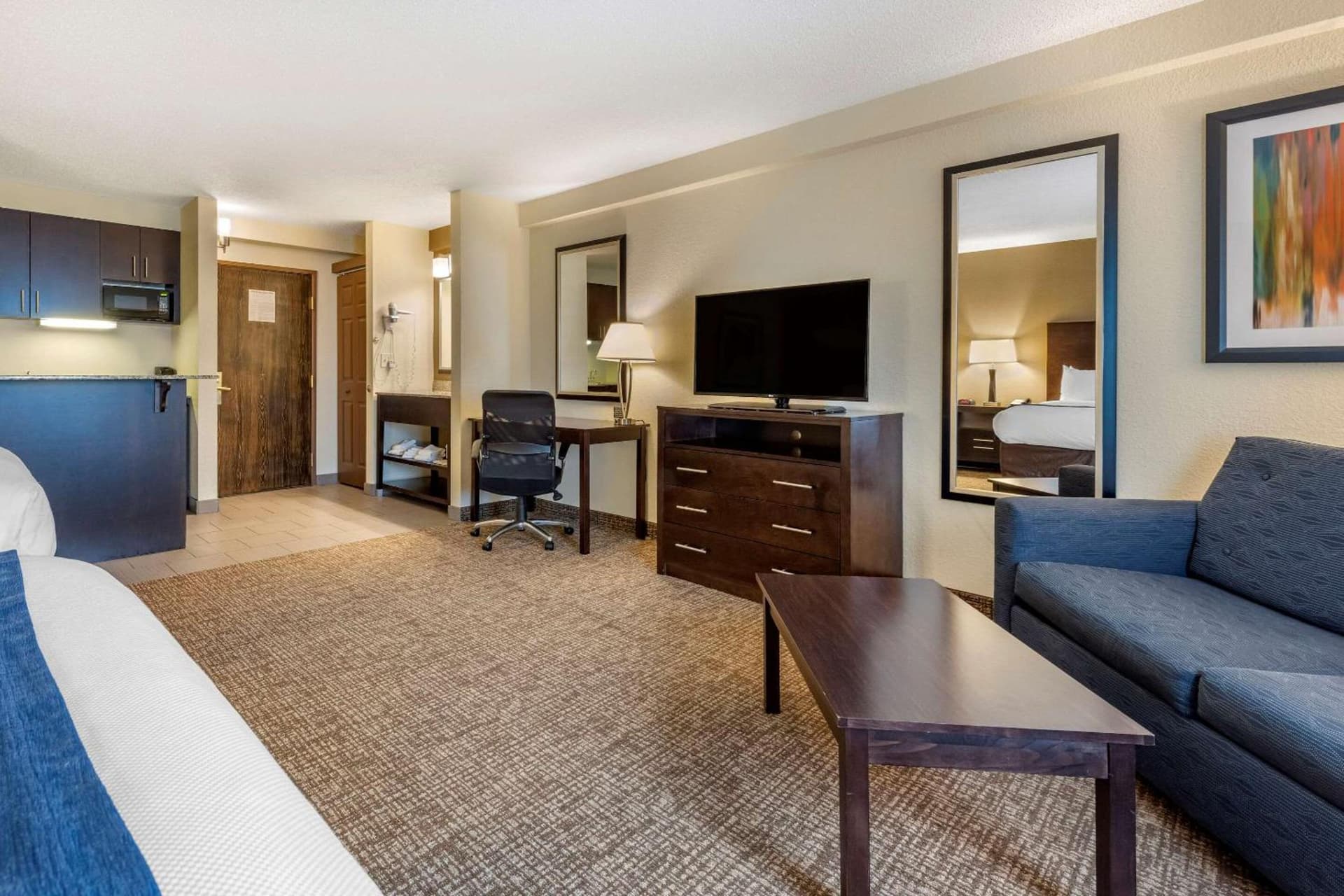 Comfort Inn & Suites Butler gallery photo in Butler, PA — image 20