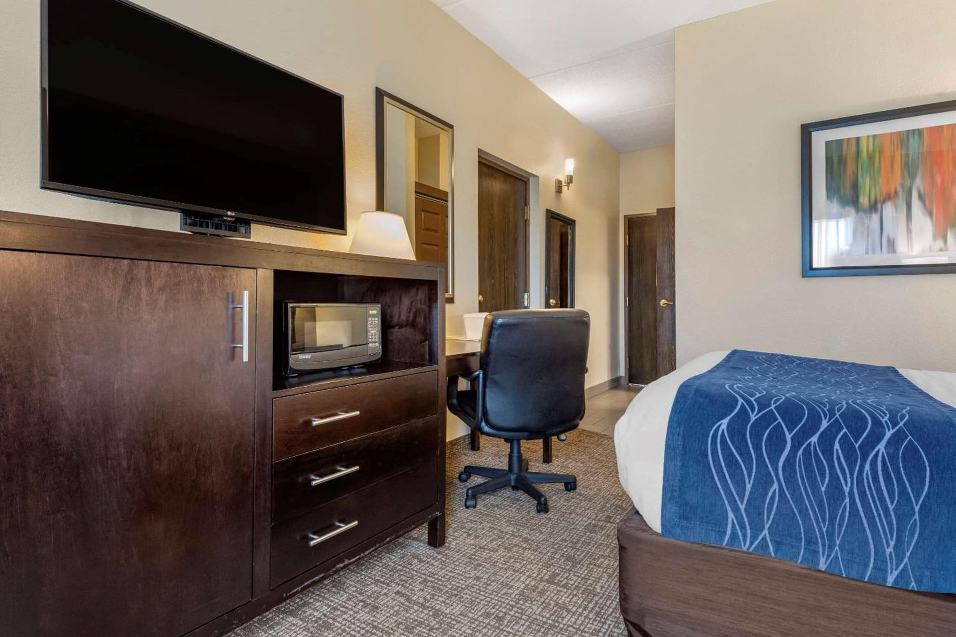 Comfort Inn & Suites Butler gallery photo in Butler, PA — image 29
