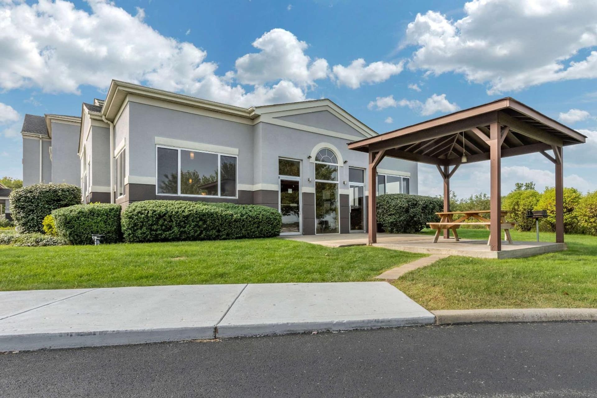 Comfort Inn & Suites Butler gallery photo in Butler, PA — image 12