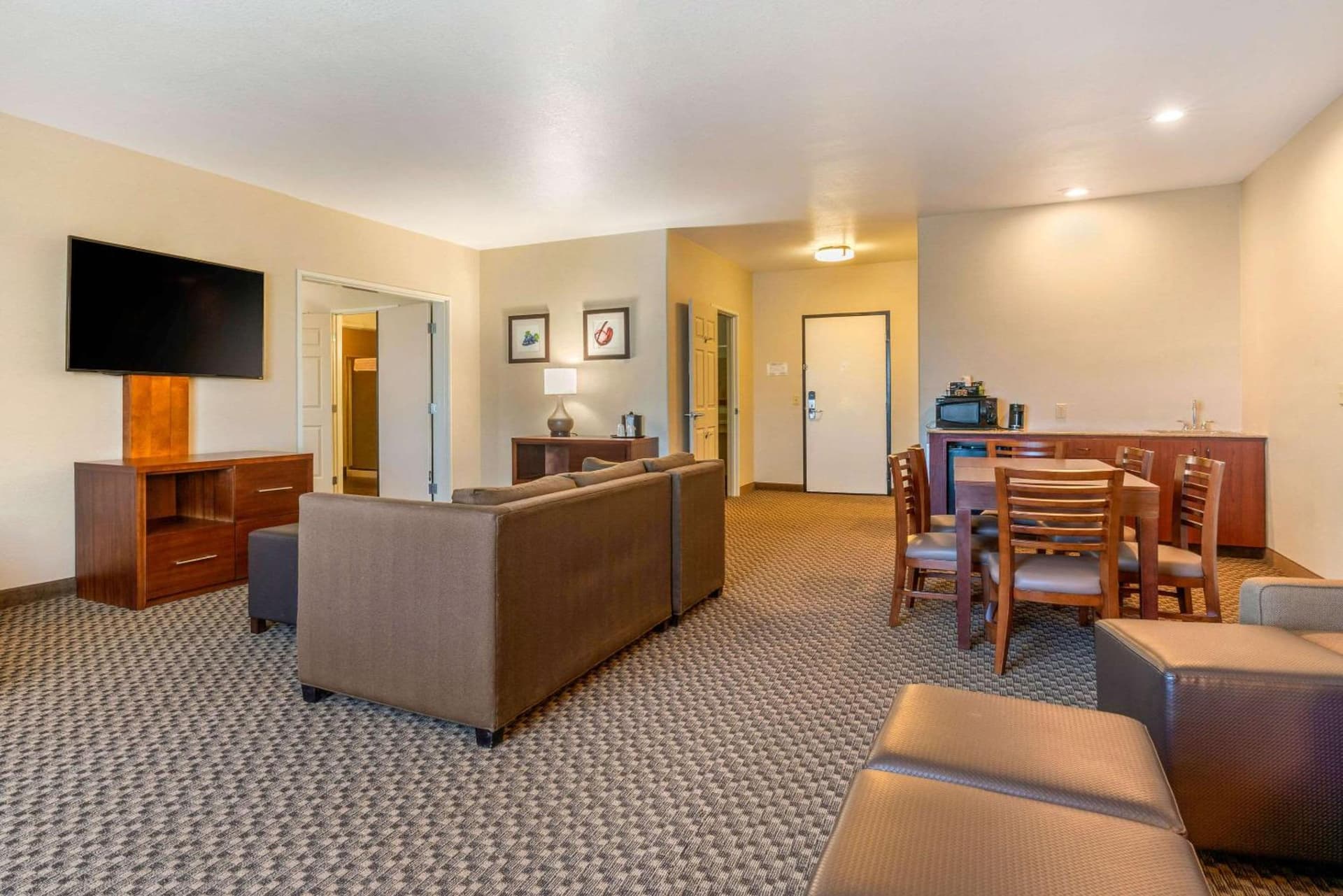 Comfort Inn & Suites Galt - Lodi North gallery photo in Galt, CA — image 40