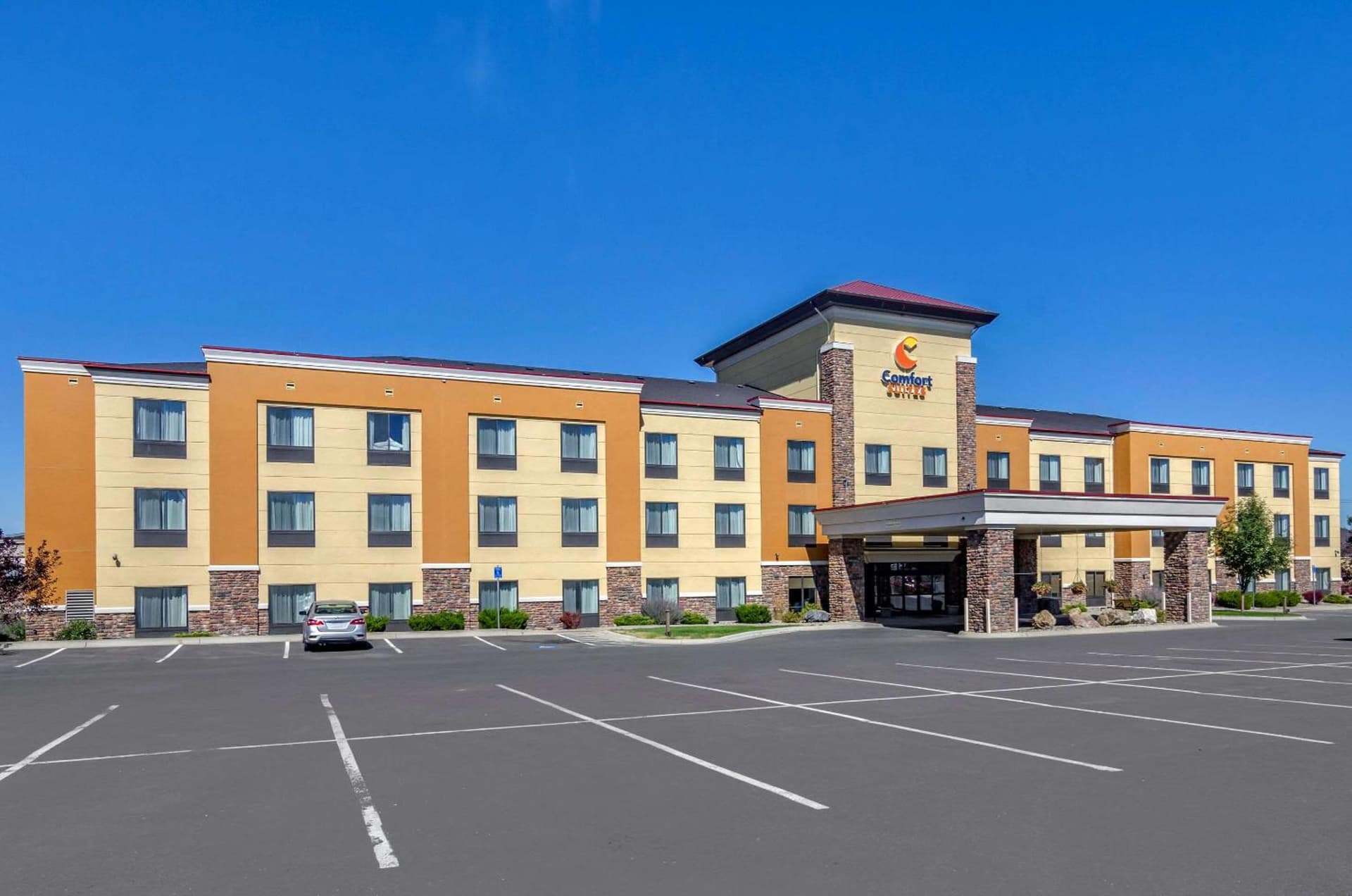 Comfort Suites Helena Airport interior in Helena, MT — gallery photo 2