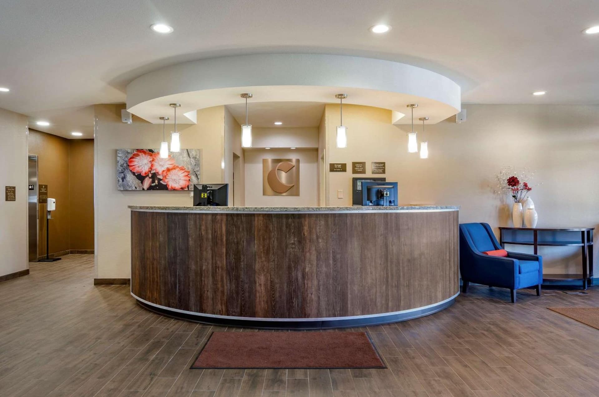 Comfort Suites Helena Airport property views in Helena, MT — gallery photo 3