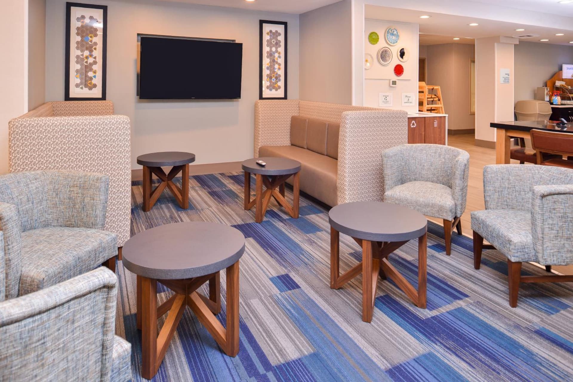 Holiday Inn Express & Suites Lacey - Olympia by IHG gallery photo in Lacey, WA — image 12