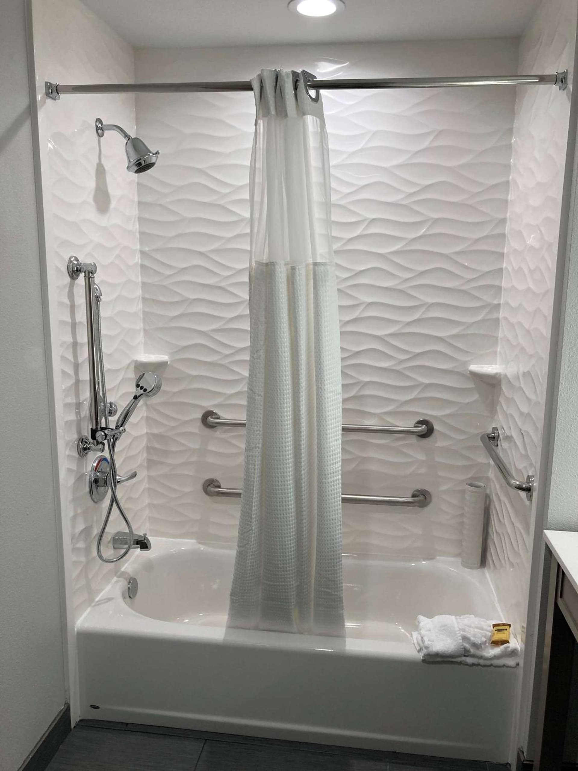 Best Western Plus Mid County interior in Port Arthur, TX — gallery photo 2