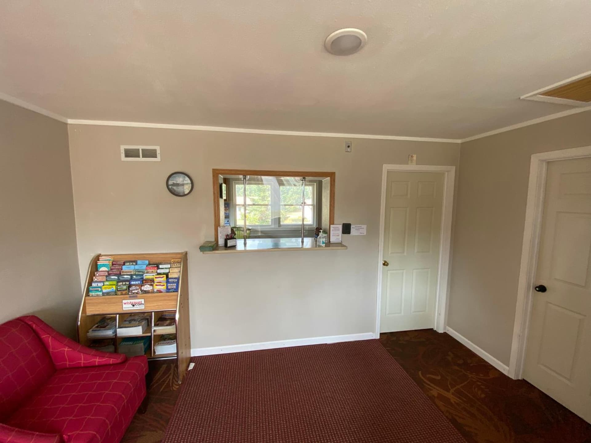 Motel Reedsburg property views in Reedsburg, WI — gallery photo 3