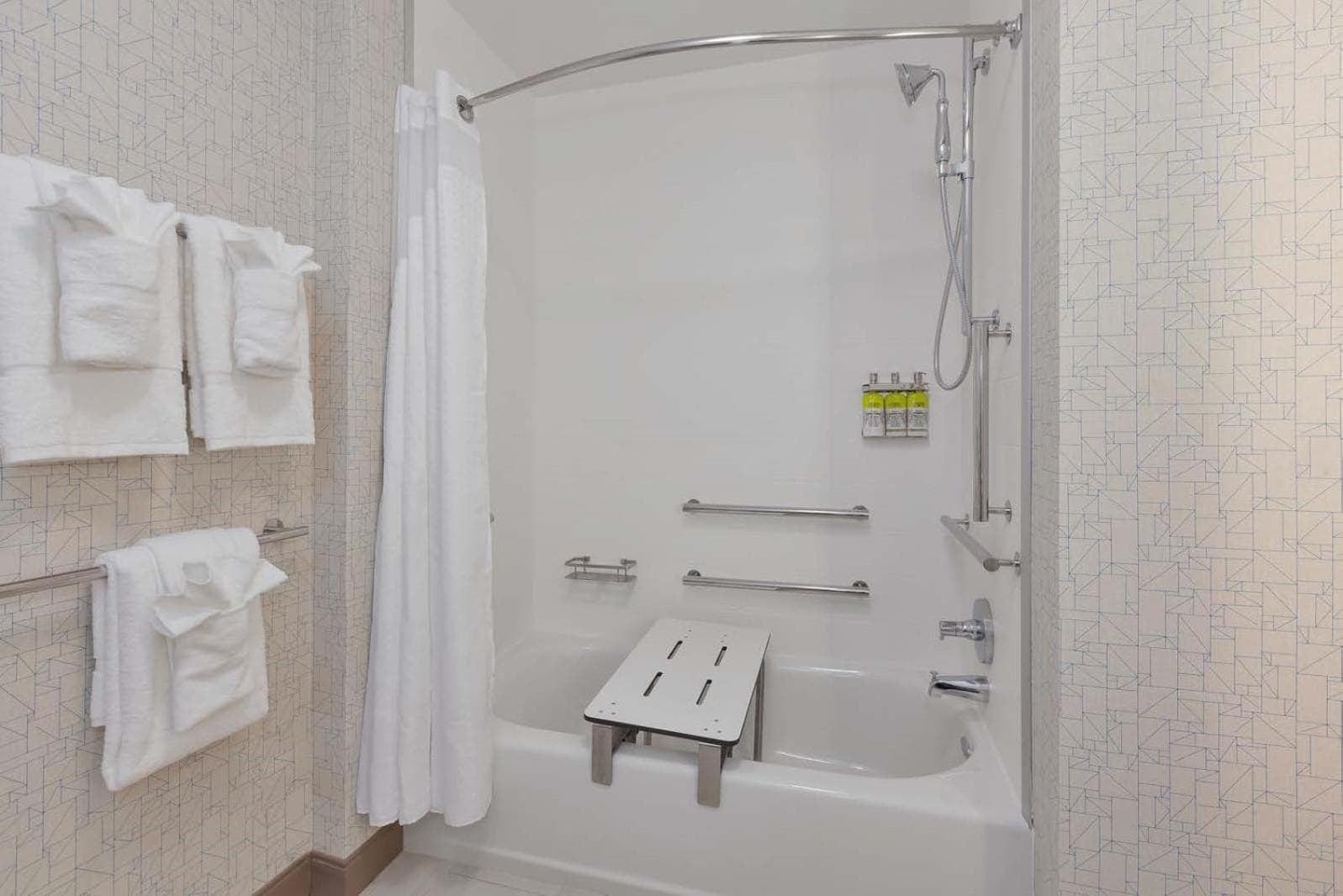 Holiday Inn Express & Suites - Grand Rapids Airport - South by IHG gallery photo in Grand Rapids, MI — image 48