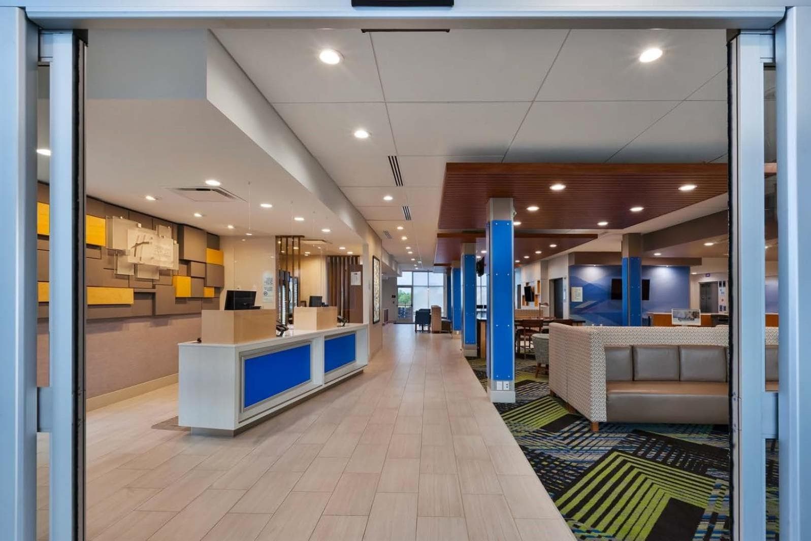 Holiday Inn Express & Suites - Grand Rapids Airport - South by IHG gallery photo in Grand Rapids, MI — image 13