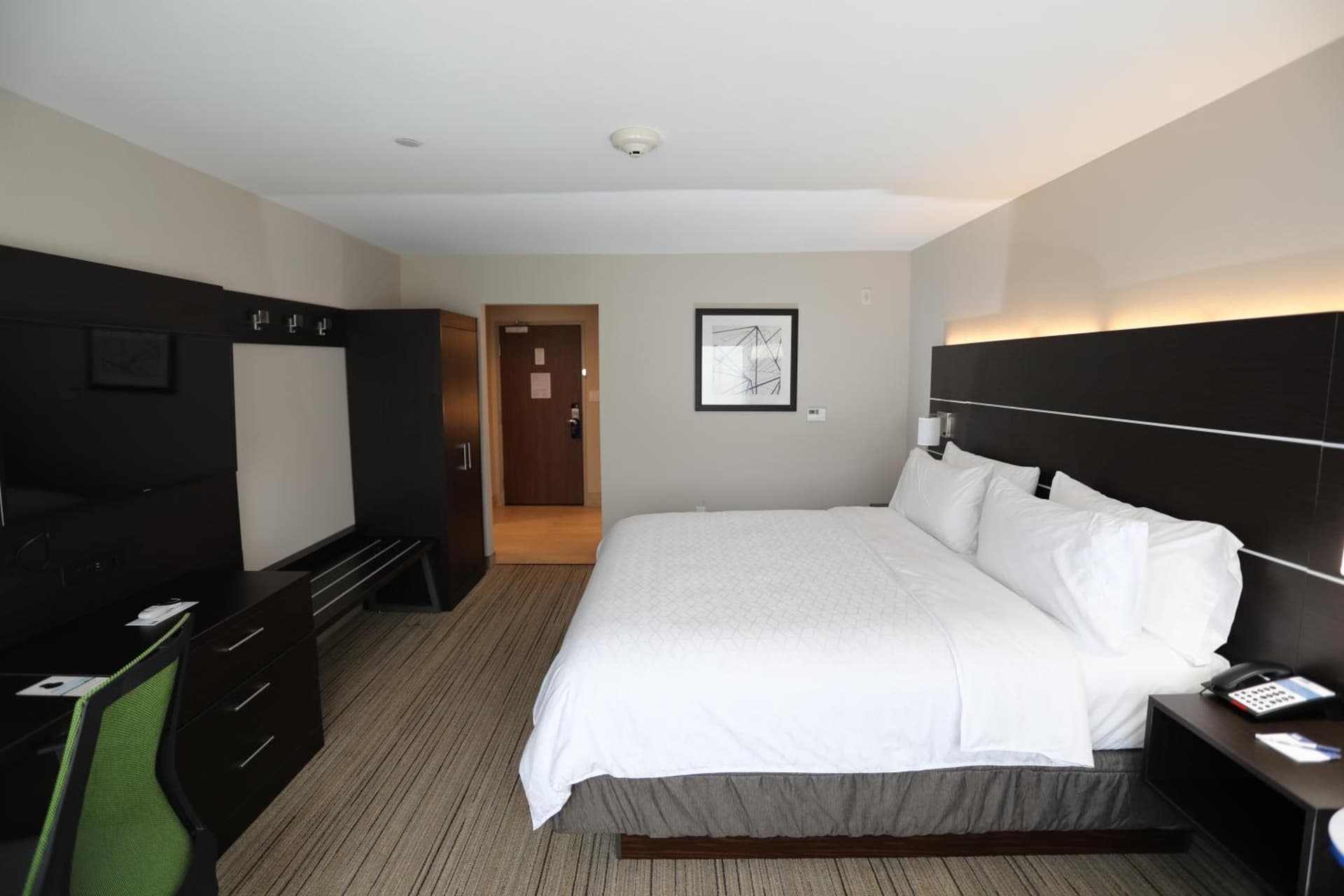 Holiday Inn Express & Suites - Forney by IHG interior in Forney, TX — gallery photo 2