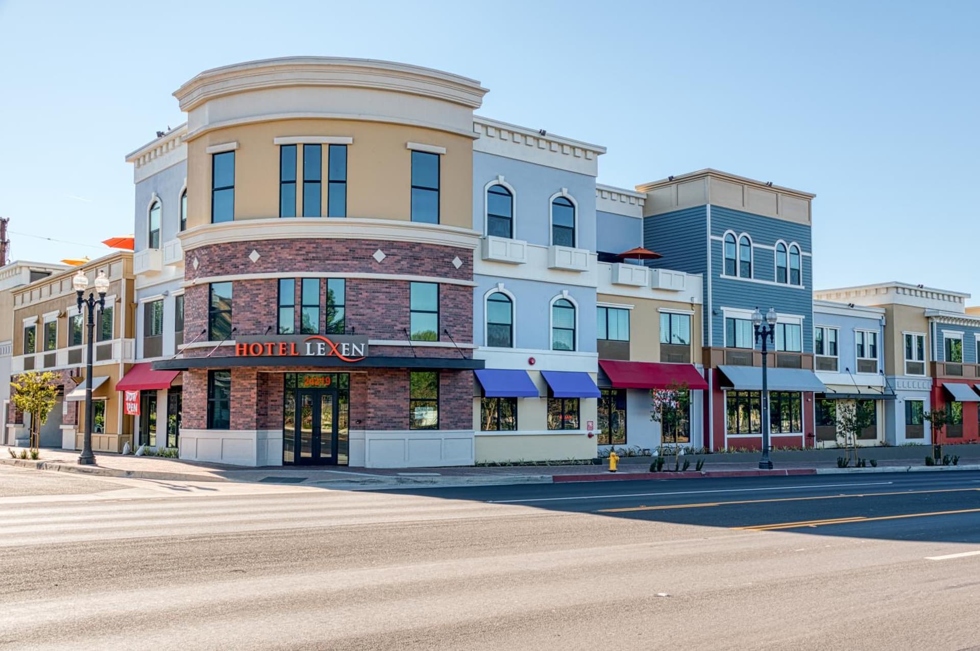 Hotel Lexen Newhall & Santa Clarita - Near Six Flags Magic Mountain gallery photo in Santa Clarita, CA — image 19