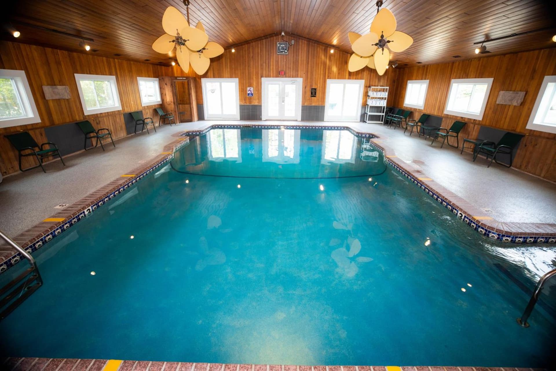 InnSeason Resorts The Falls at Ogunquit property views in Ogunquit — gallery photo 3