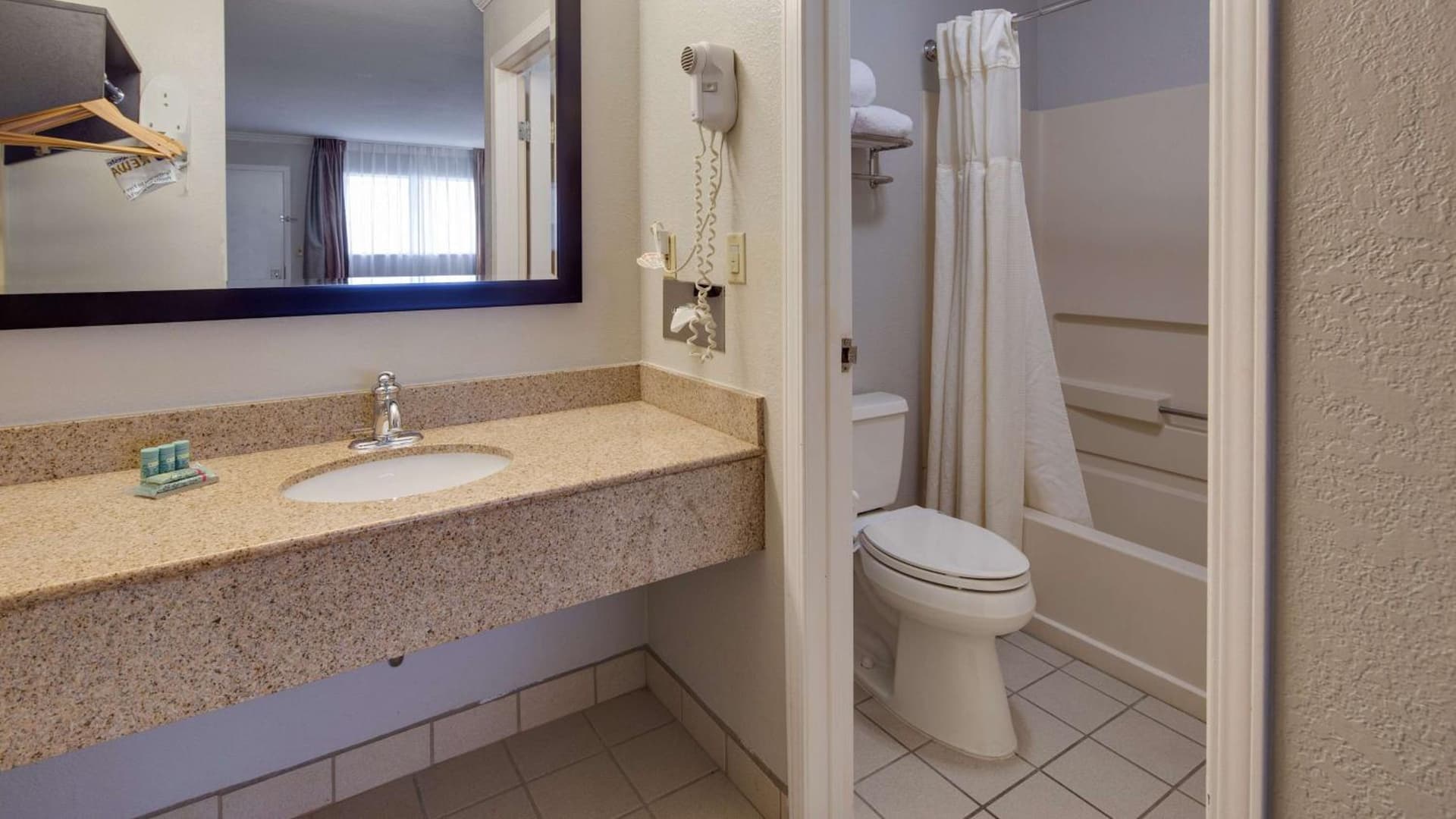 Best Western Clermont gallery photo in Cincinnati, OH — image 5