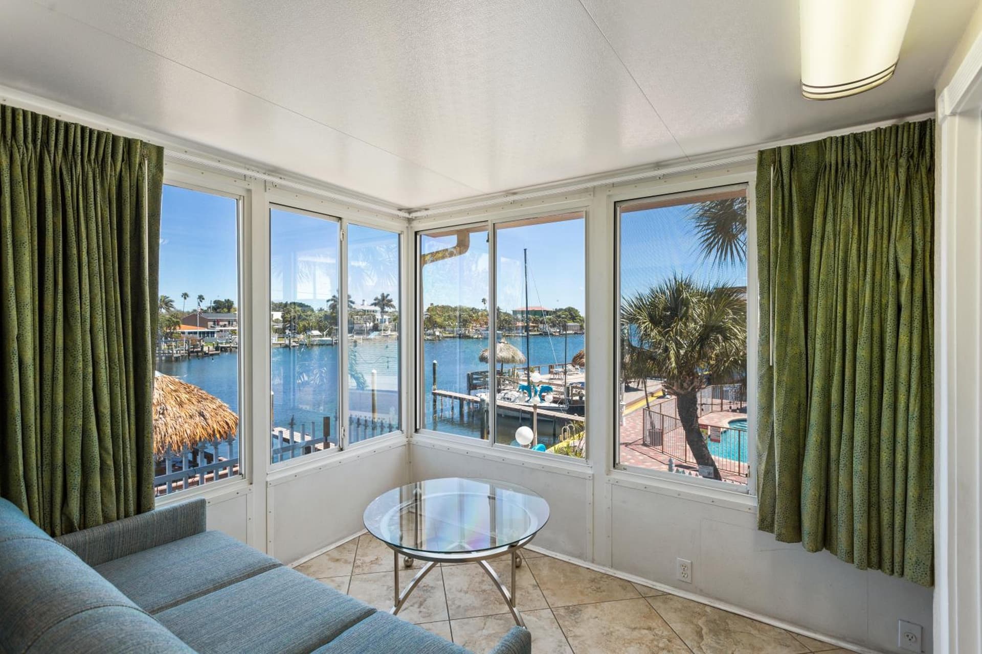 Bayview Plaza Waterfront Resort interior in St Pete Beach — gallery photo 2