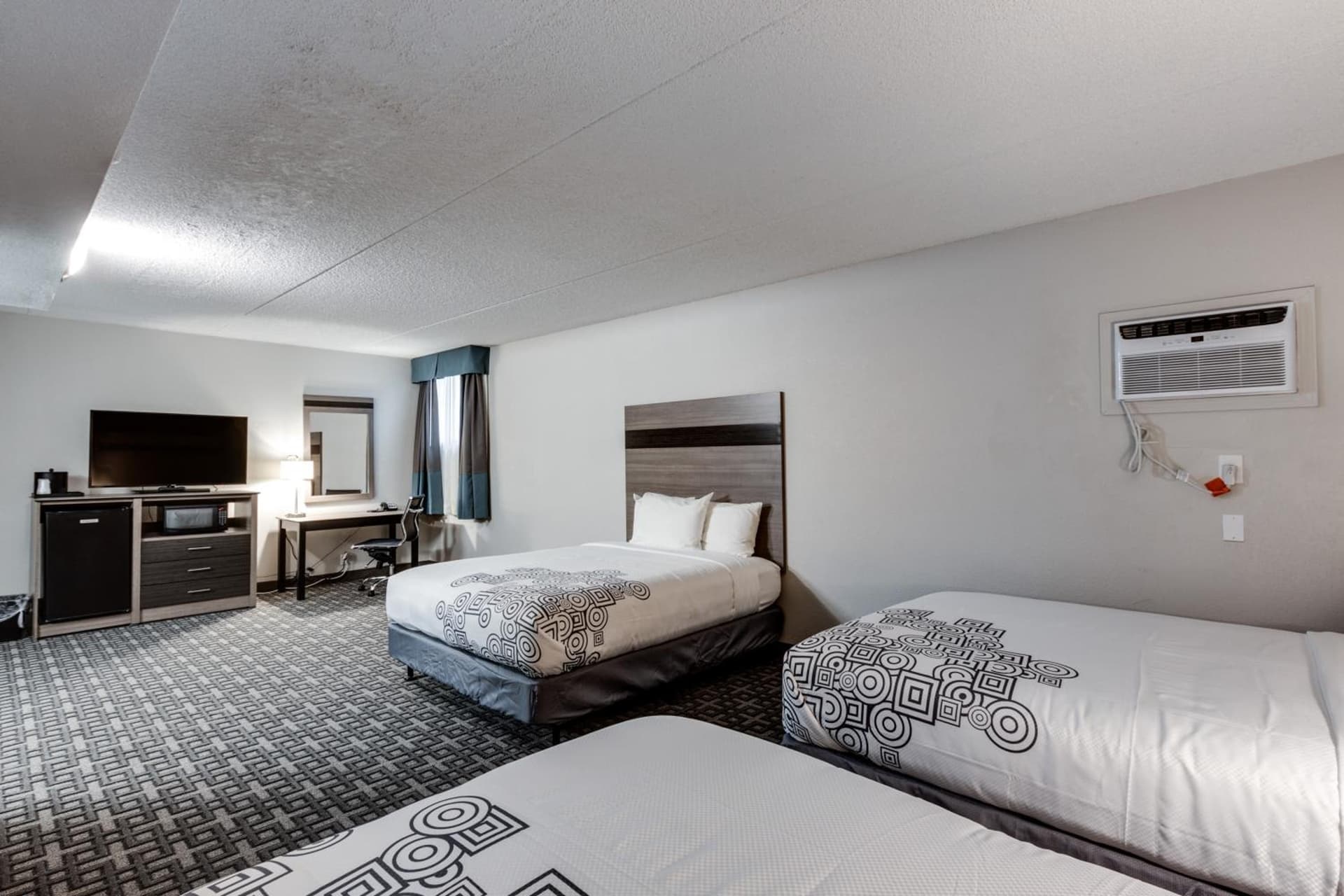 Days Inn & Suites by Wyndham Spokane property views in Spokane, WA — gallery photo 3