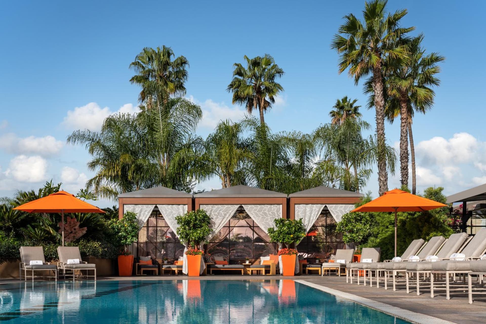 Four Seasons Hotel Los Angeles at Beverly Hills interior in Los Angeles, CA — gallery photo 2
