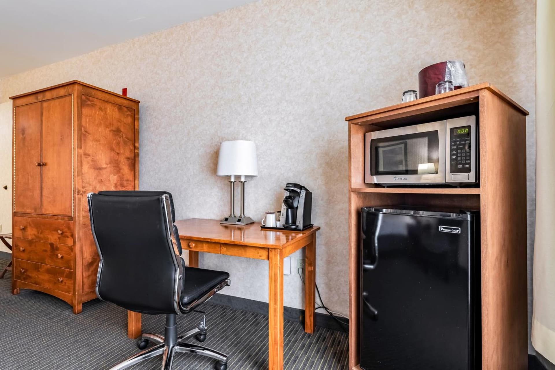 The INN at Gig Harbor interior in Gig Harbor, WA — gallery photo 2