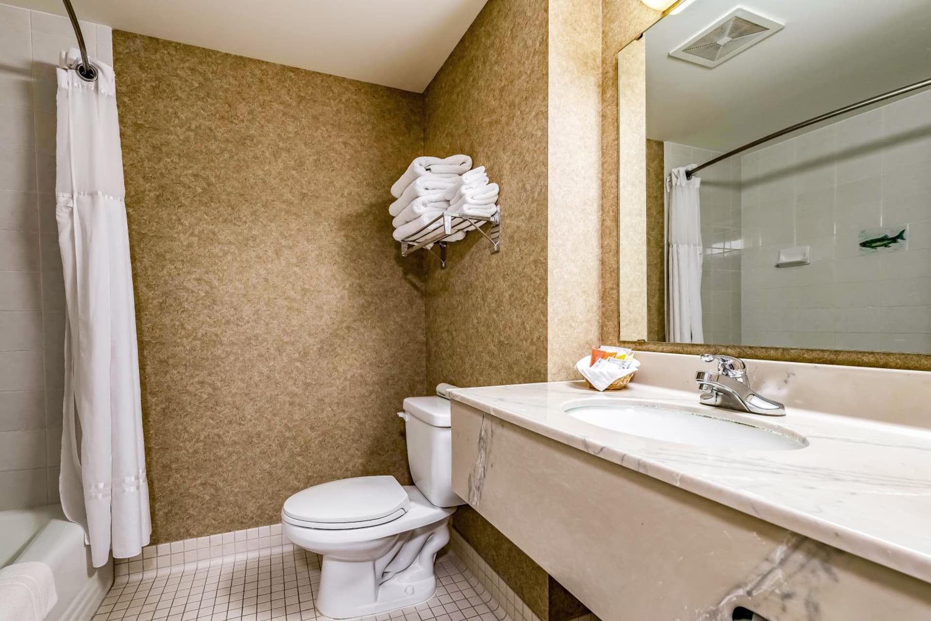 The INN at Gig Harbor property views in Gig Harbor, WA — gallery photo 3