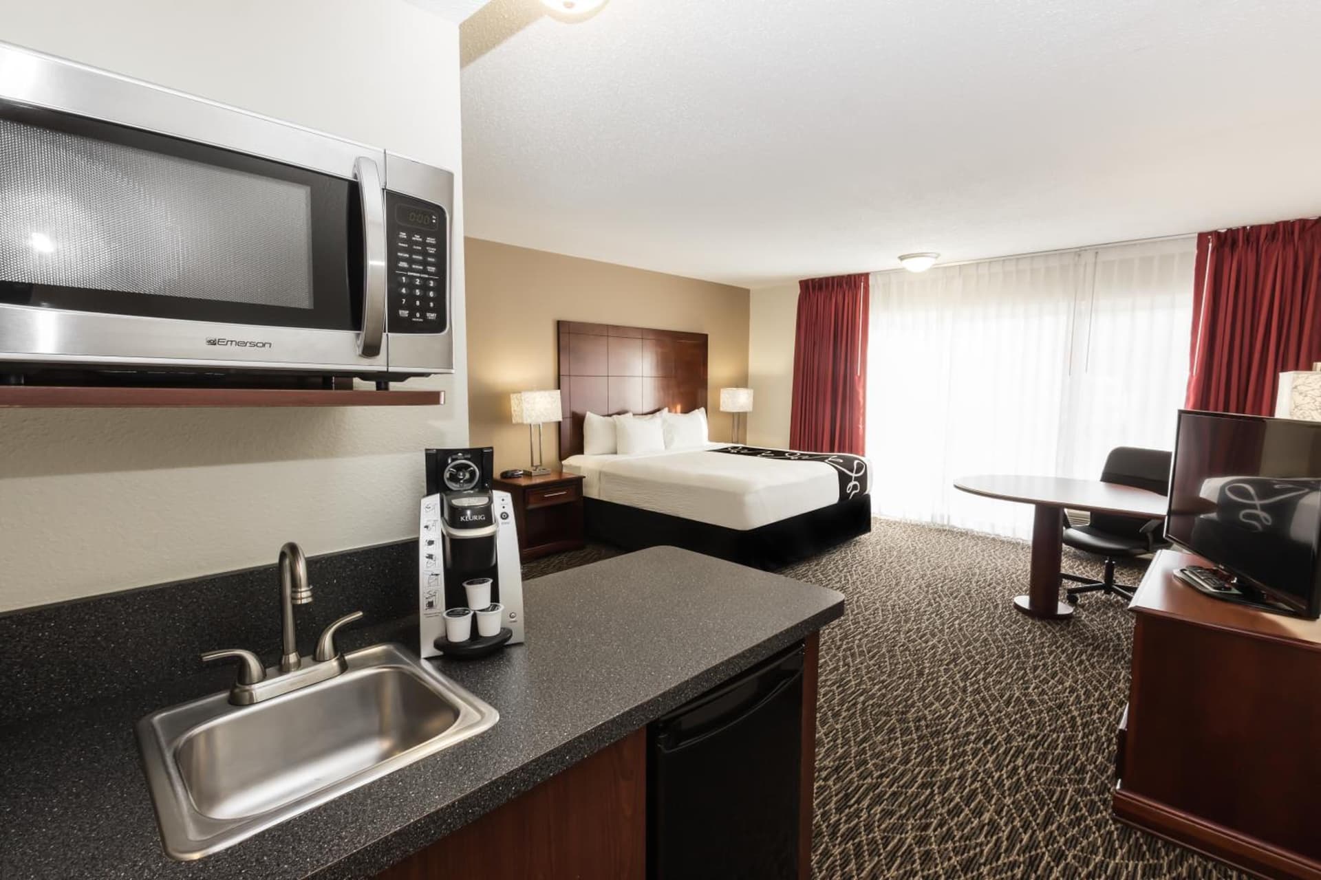 La Quinta by Wyndham Clearwater Central gallery photo in Clearwater, FL — image 4