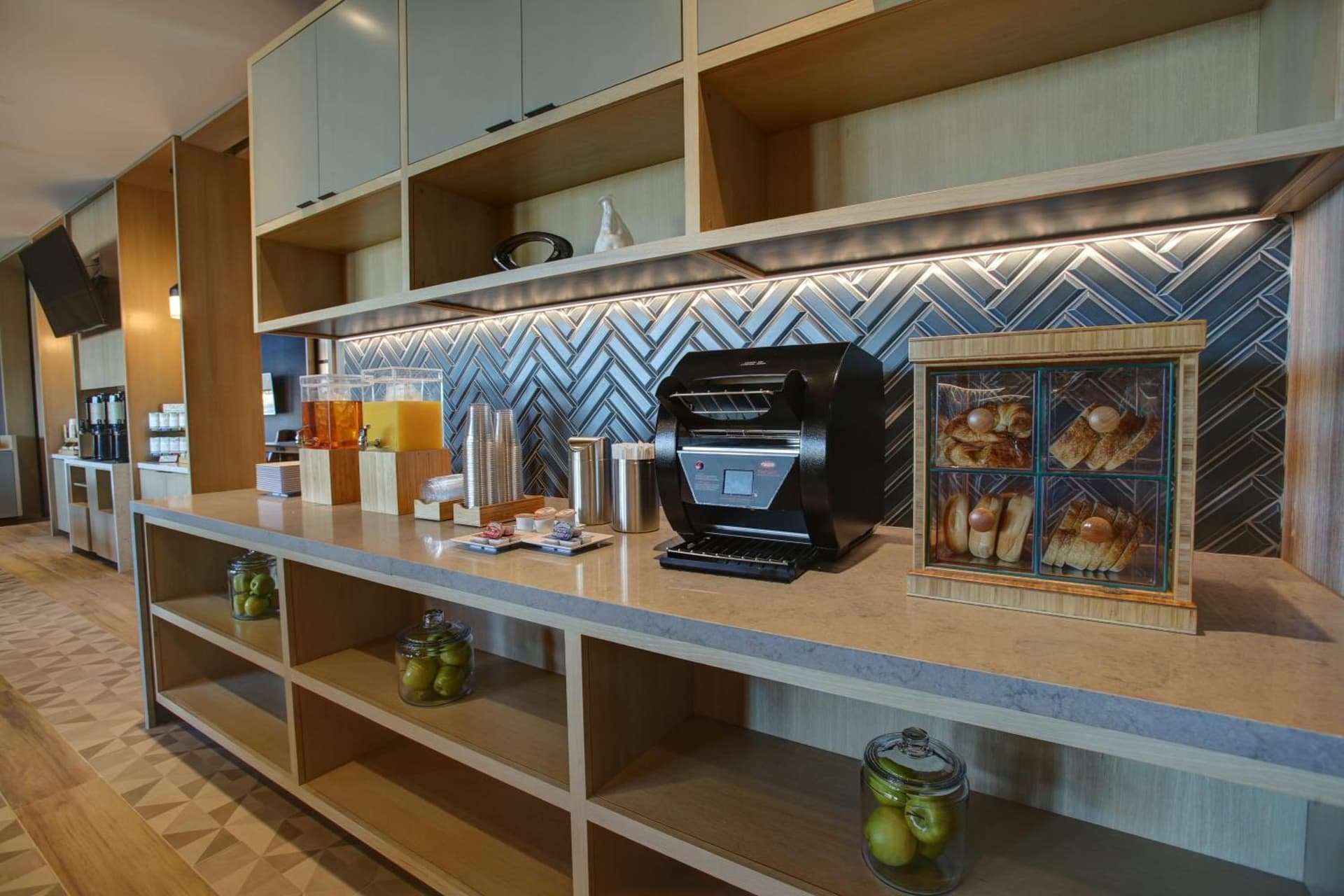 Hyatt Place at Wichita State University gallery photo in Wichita, KS — image 10