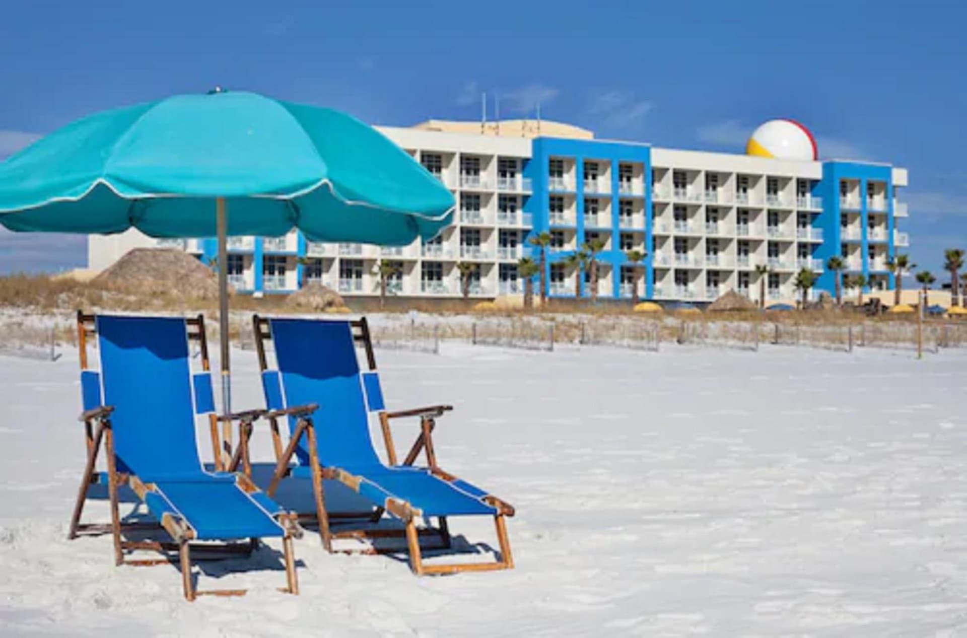 Holiday Inn Resort Fort Walton Beach by IHG property views in Fort Walton Beach, FL — gallery photo 3