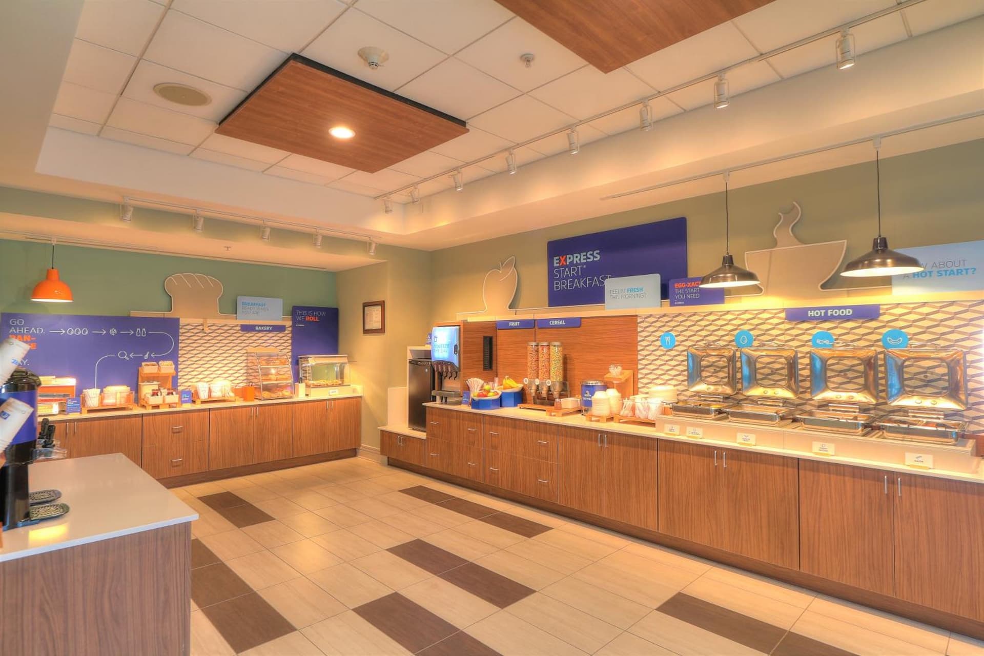 Holiday Inn Express Hotel & Suites Mobile Saraland by IHG property views in Saraland, AL — gallery photo 3