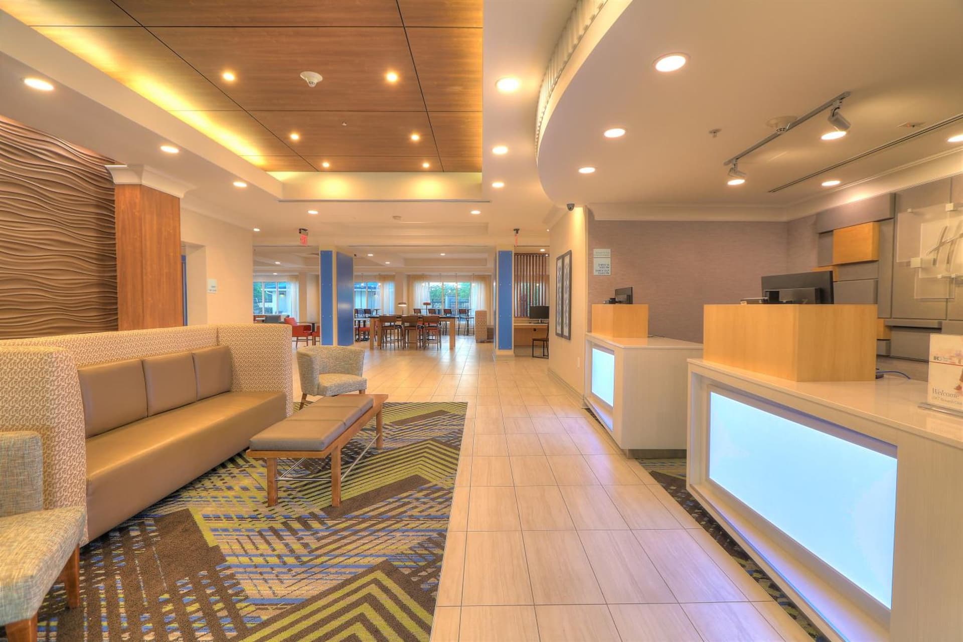 Holiday Inn Express Hotel & Suites Mobile Saraland by IHG gallery photo in Saraland, AL — image 7