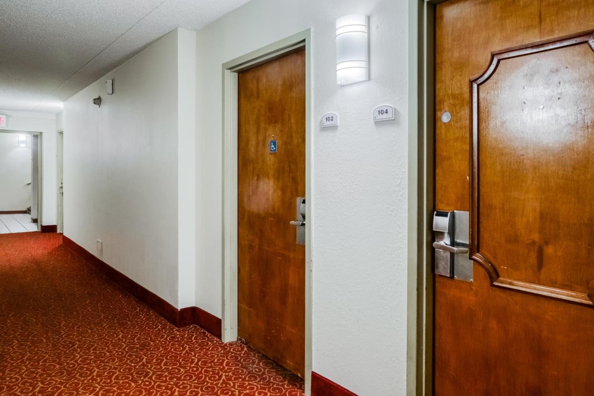 OYO Hotel Burlington South gallery photo in Burlington, NC — image 32