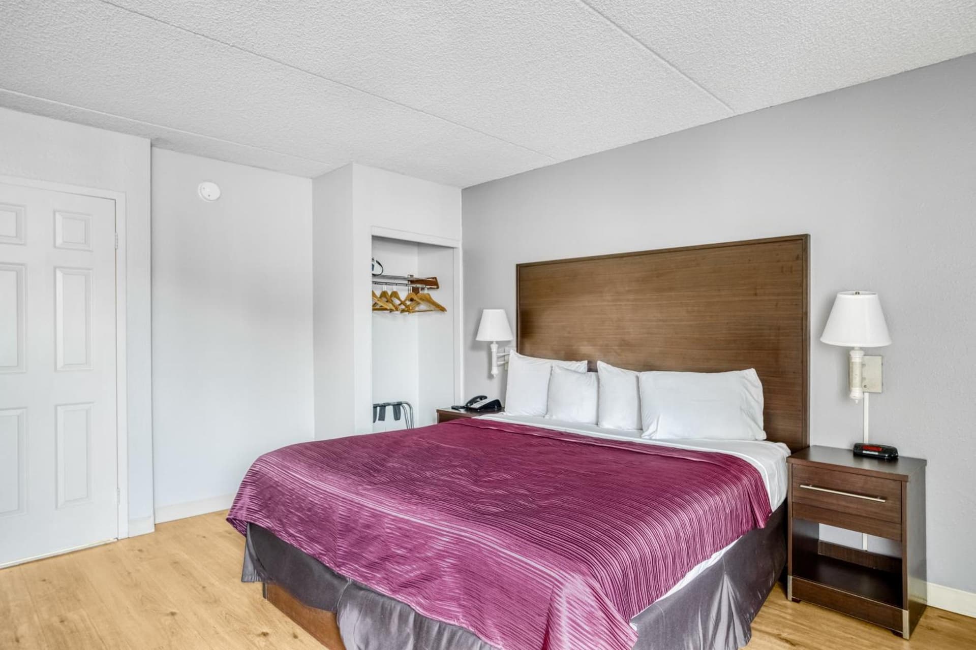 OYO Hotel Burlington South gallery photo in Burlington, NC — image 58