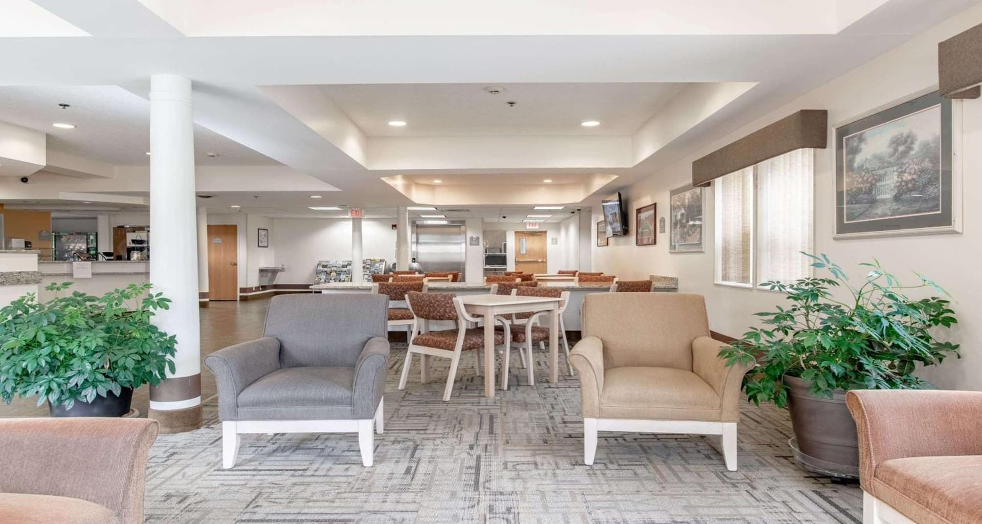 SureStay Hotel by Best Western Christiansburg Blacksburg interior in Christiansburg, VA — gallery photo 2