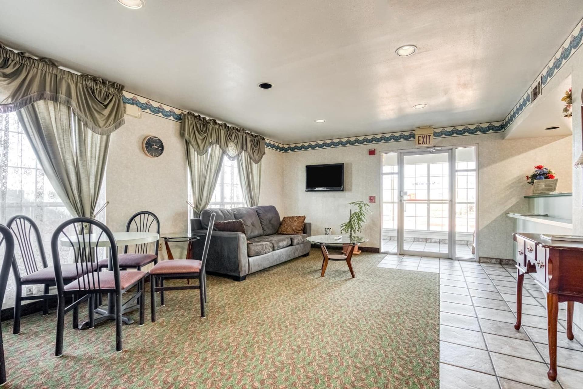OYO Hotel Wichita Falls I-44 Sheppard Airforce gallery photo in Wichita Falls, TX — image 26