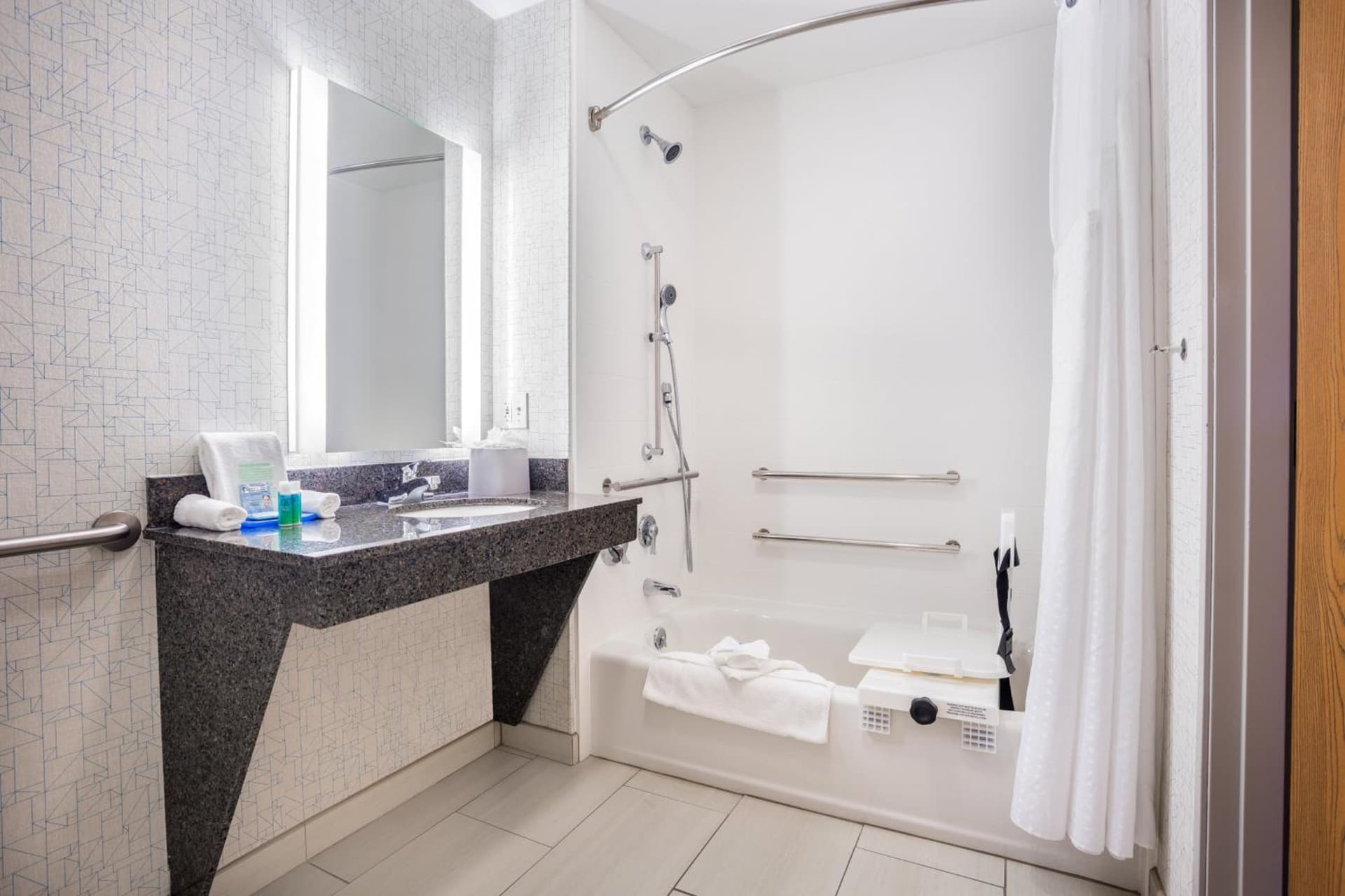 Holiday Inn Express Wisconsin Dells by IHG property views in Wisconsin Dells, WI — gallery photo 3