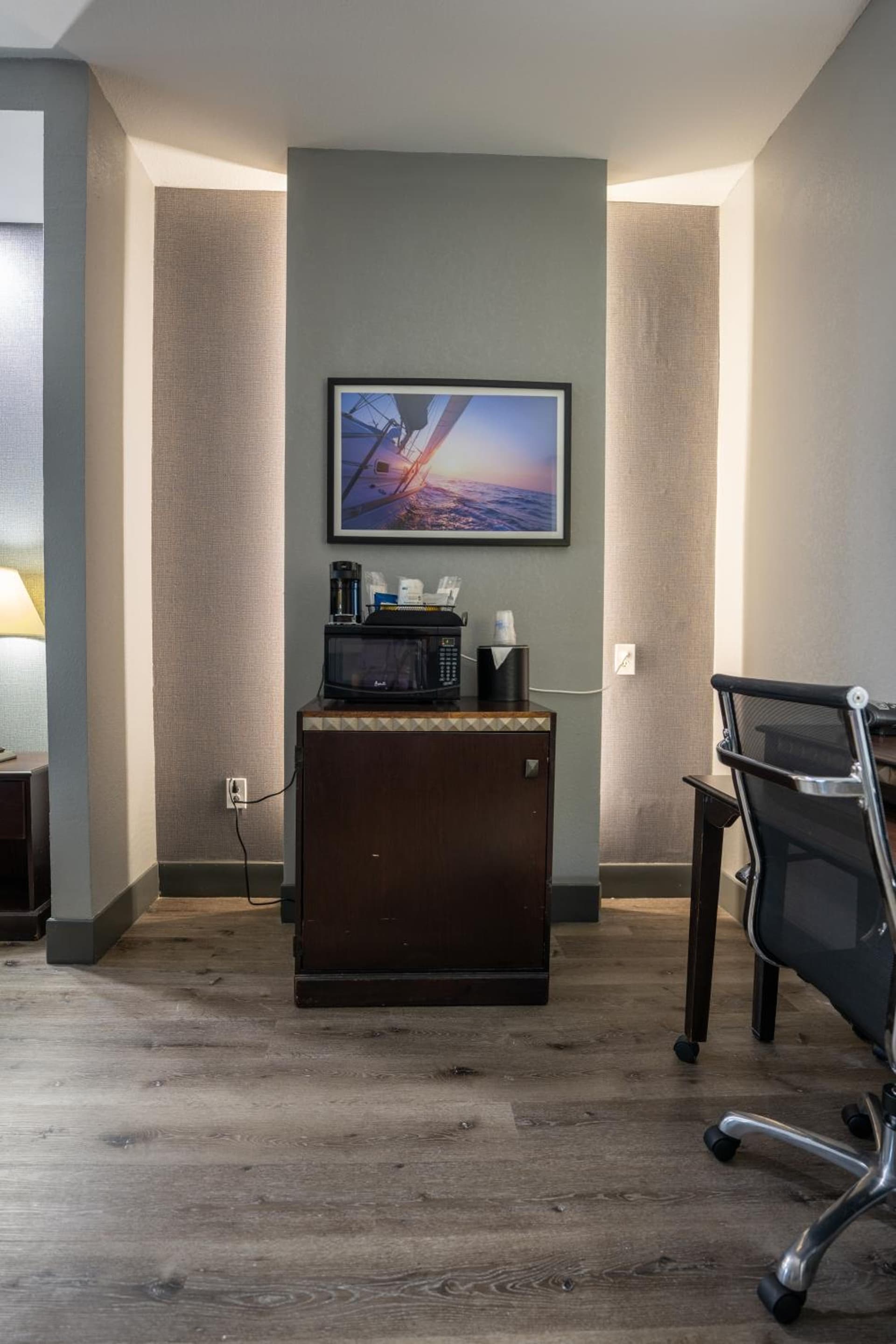 Comfort Suites Seabrook - La Porte - Kemah gallery photo in Seabrook, TX — image 8