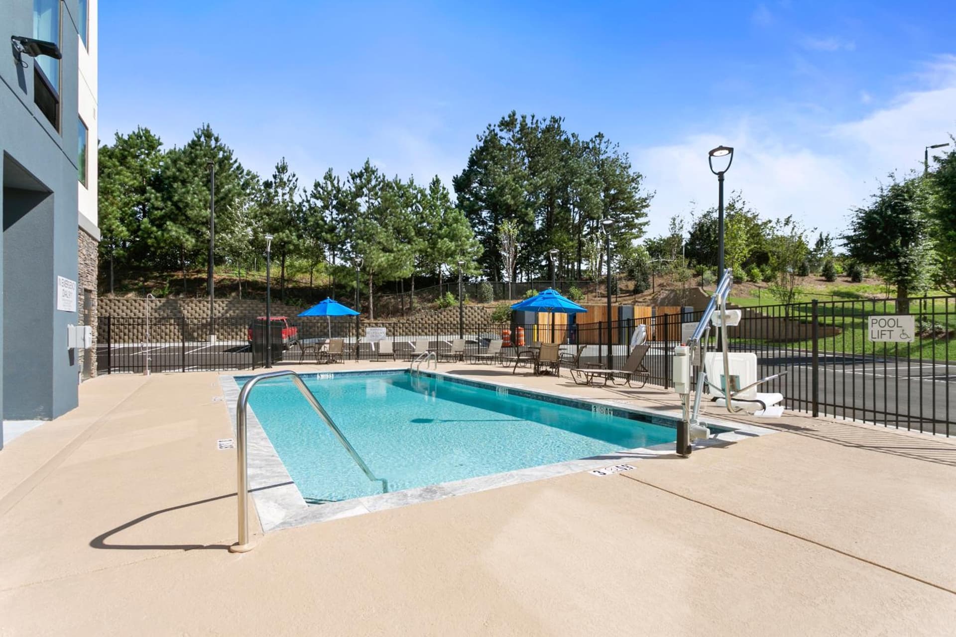 Staybridge Suites - Atlanta NE - Duluth by IHG interior in Duluth, GA — gallery photo 2