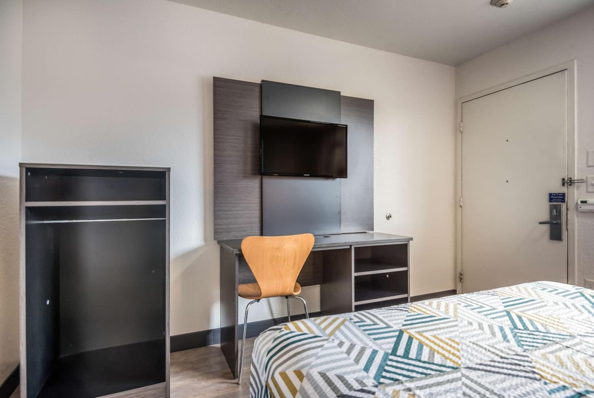 Motel 6-College Station, TX - Bryan gallery photo in College Station, TX — image 24