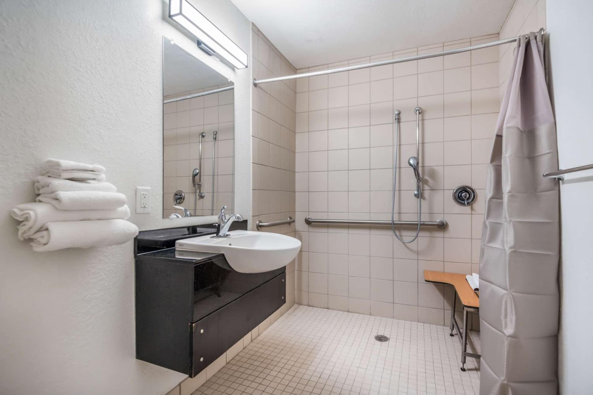 Motel 6-College Station, TX - Bryan gallery photo in College Station, TX — image 11
