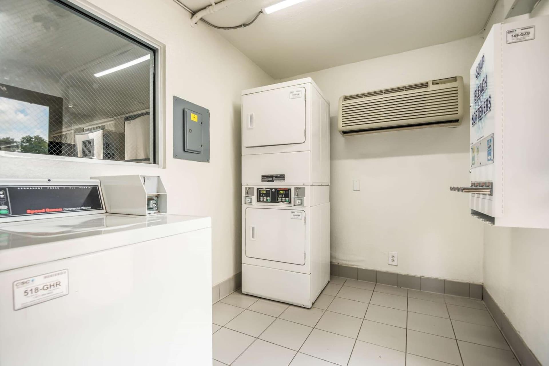 Motel 6-College Station, TX - Bryan gallery photo in College Station, TX — image 39