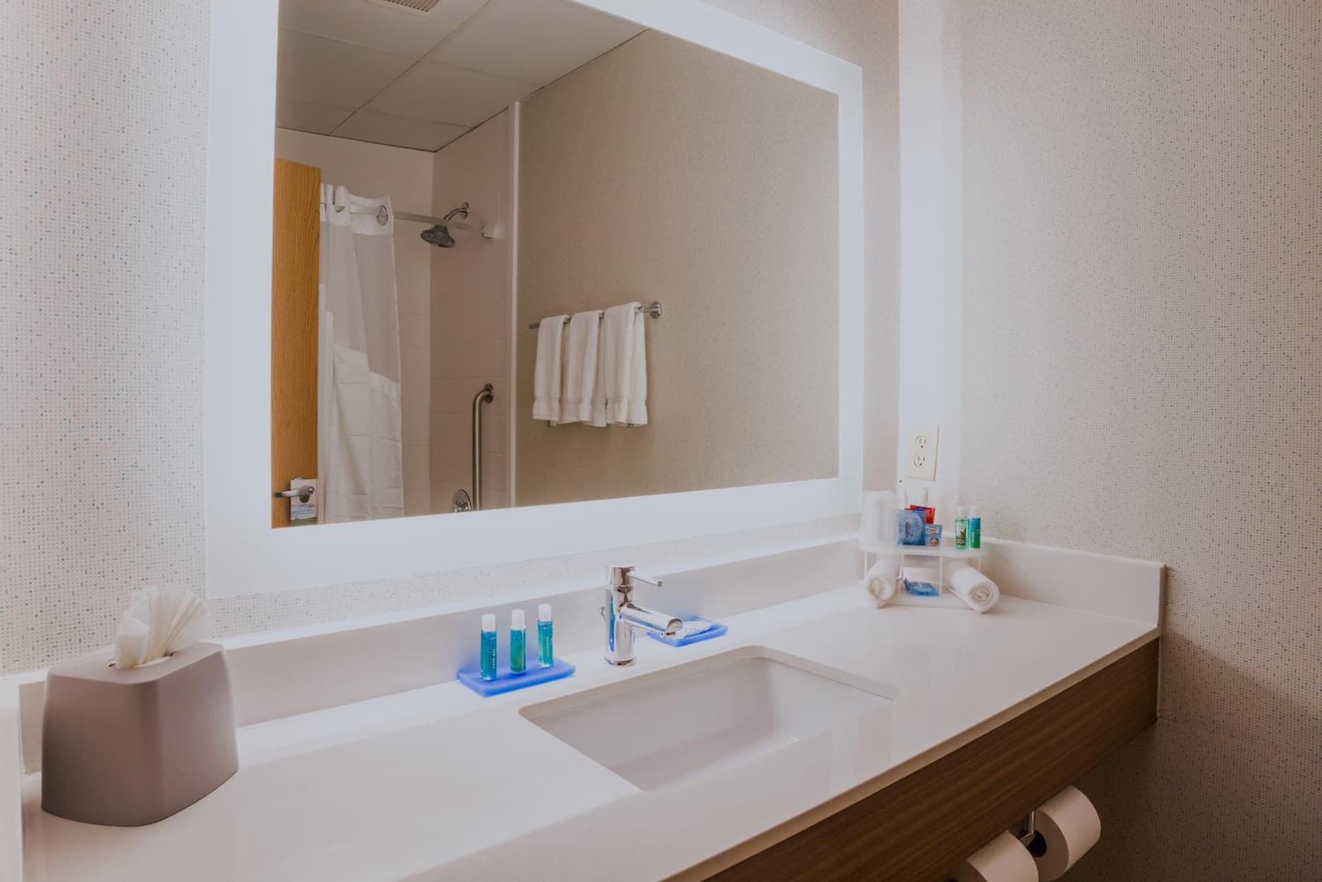 Holiday Inn Express Branford-New Haven by IHG gallery photo in Branford, CT — image 37