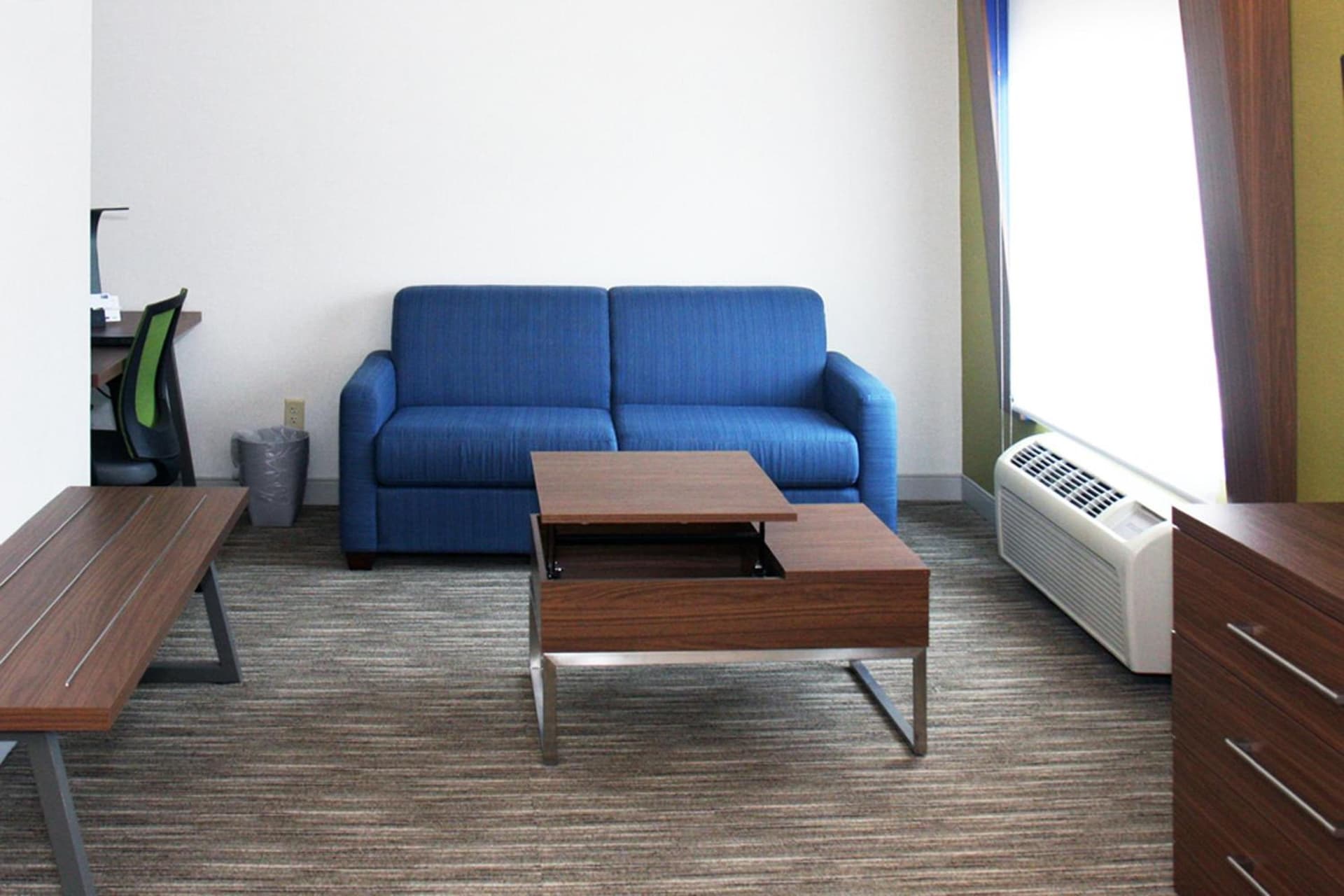 Holiday Inn Express Branford-New Haven by IHG interior in Branford, CT — gallery photo 2