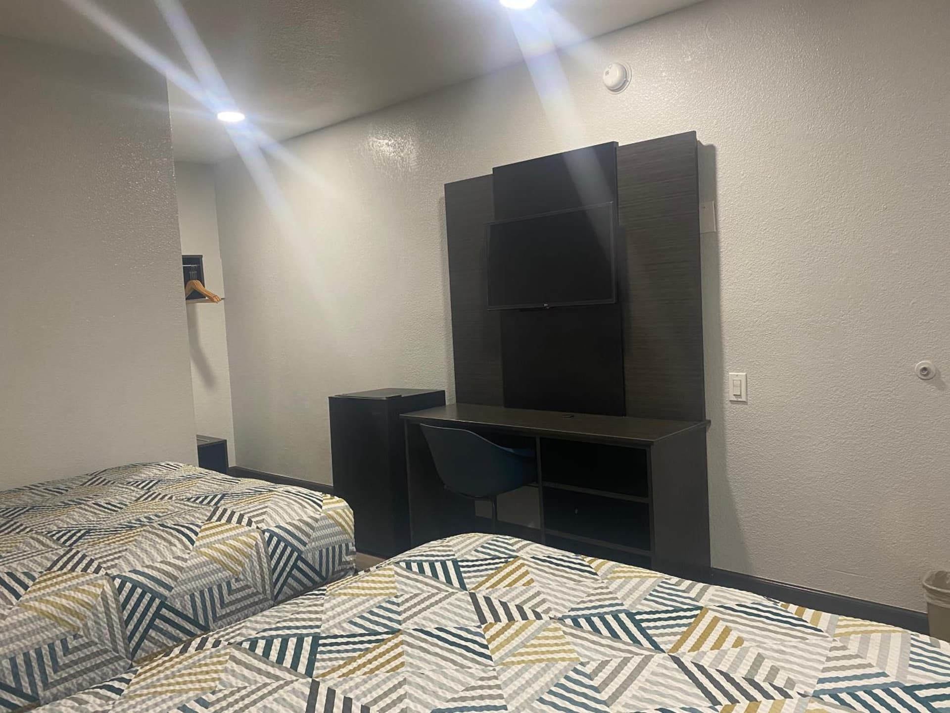 Motel 6-San Bernardino, CA - South gallery photo in San Bernardino, CA — image 14
