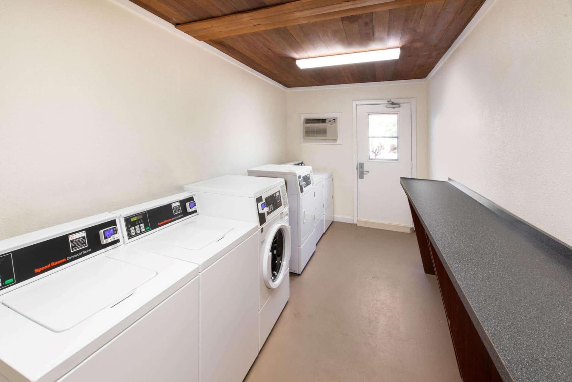 La Quinta by Wyndham Clearwater Central gallery photo in Clearwater, FL — image 8