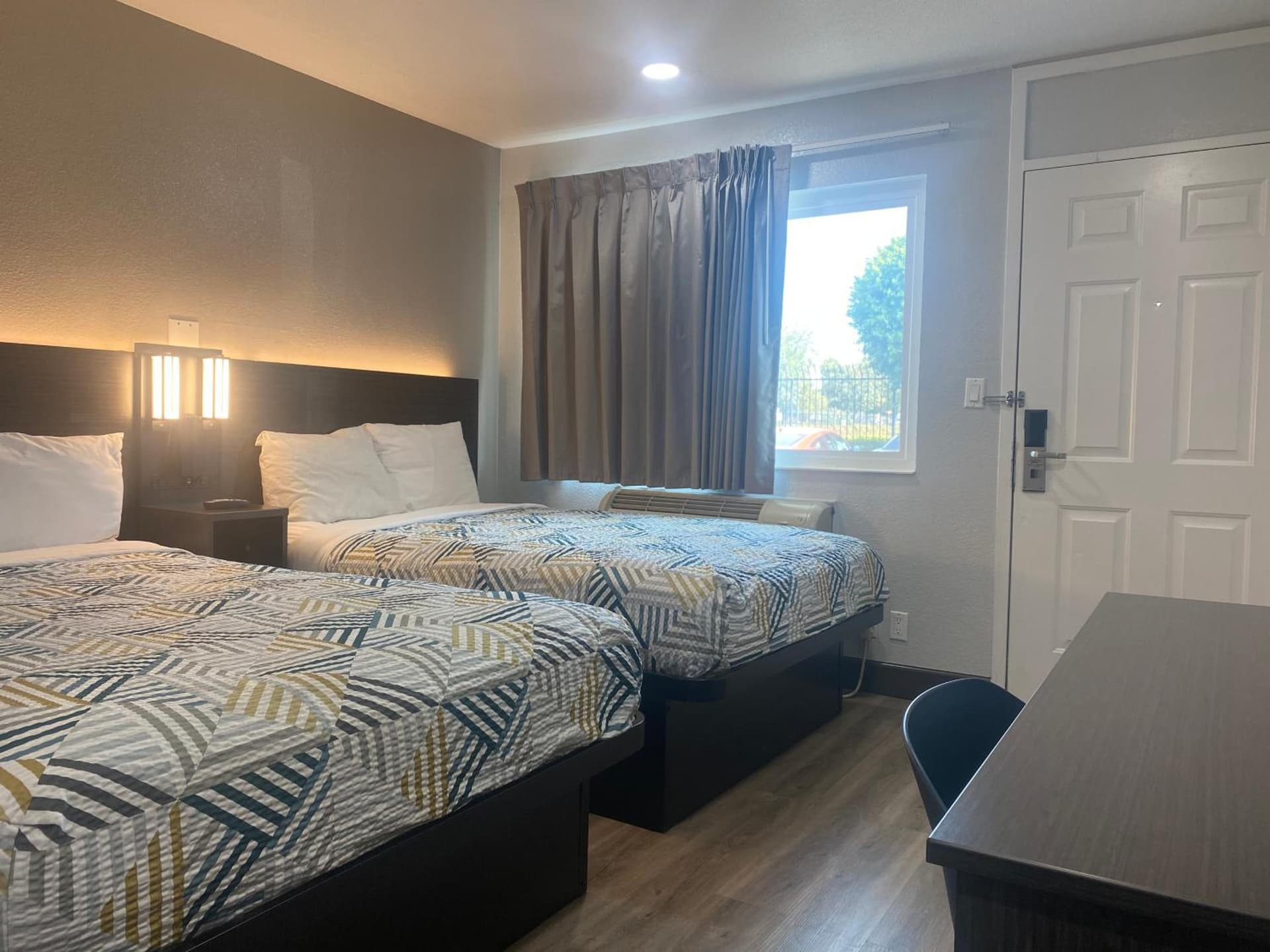 Motel 6-San Bernardino, CA - South gallery photo in San Bernardino, CA — image 8