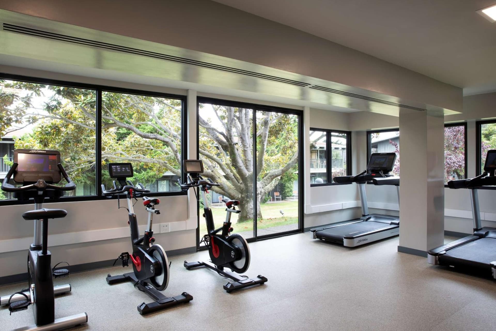 Hyatt Regency Monterey Hotel and Spa gallery photo in Monterey, CA — image 9