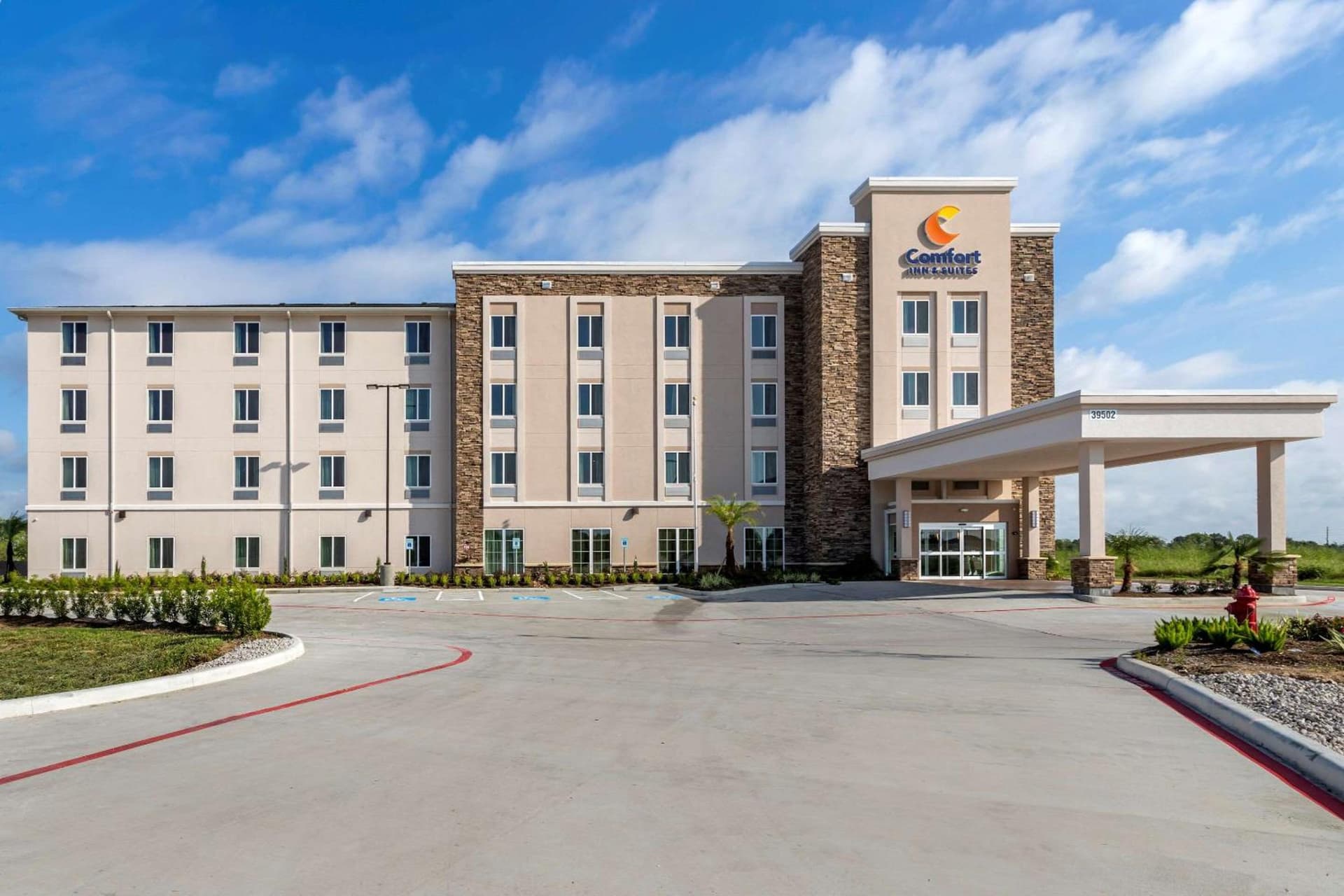 Comfort Inn & Suites Waller property views in Waller, TX — gallery photo 3