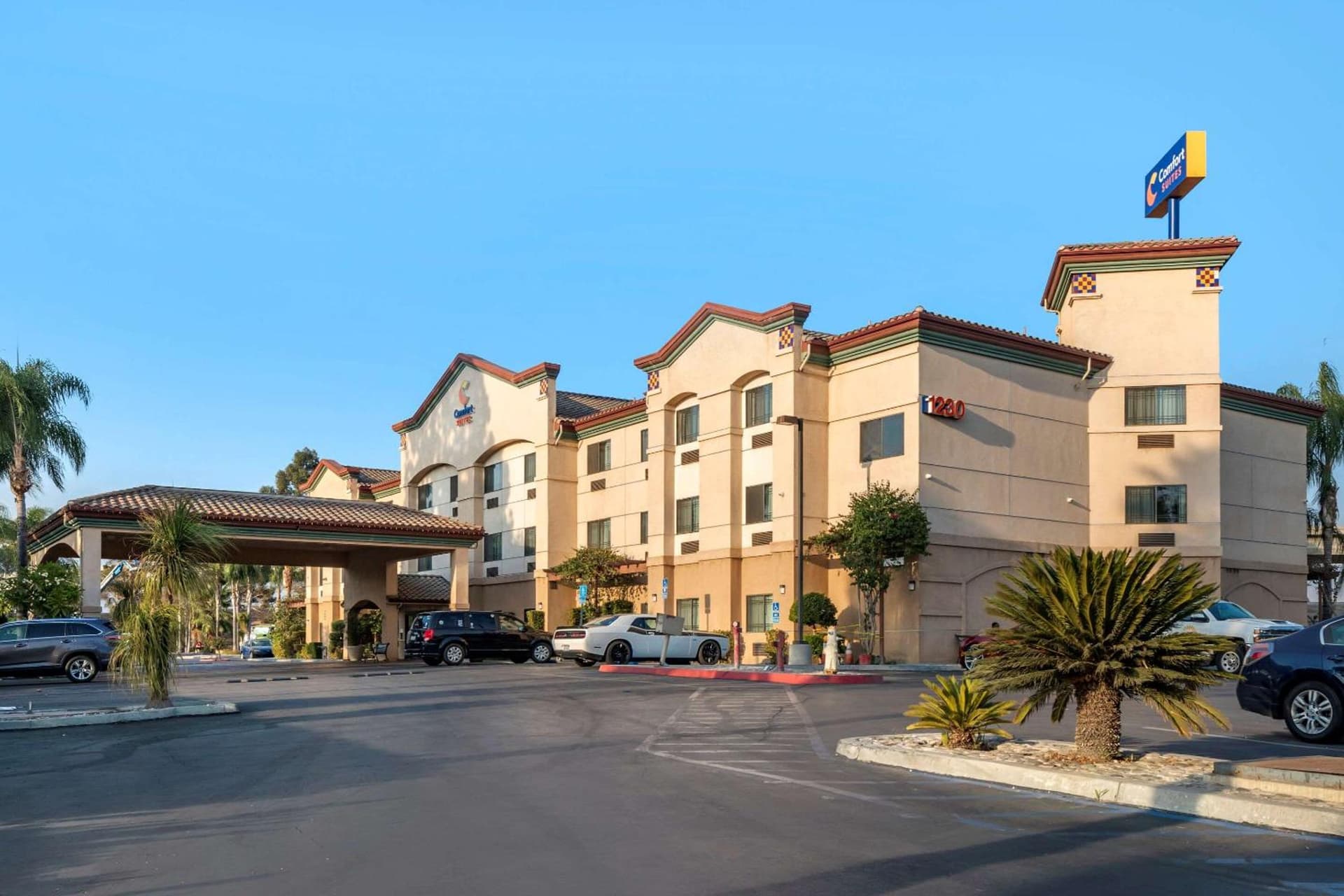 Citrus Suites Redlands Loma Linda Hotel featured exterior or lobby in Redlands, CA — similar hotel