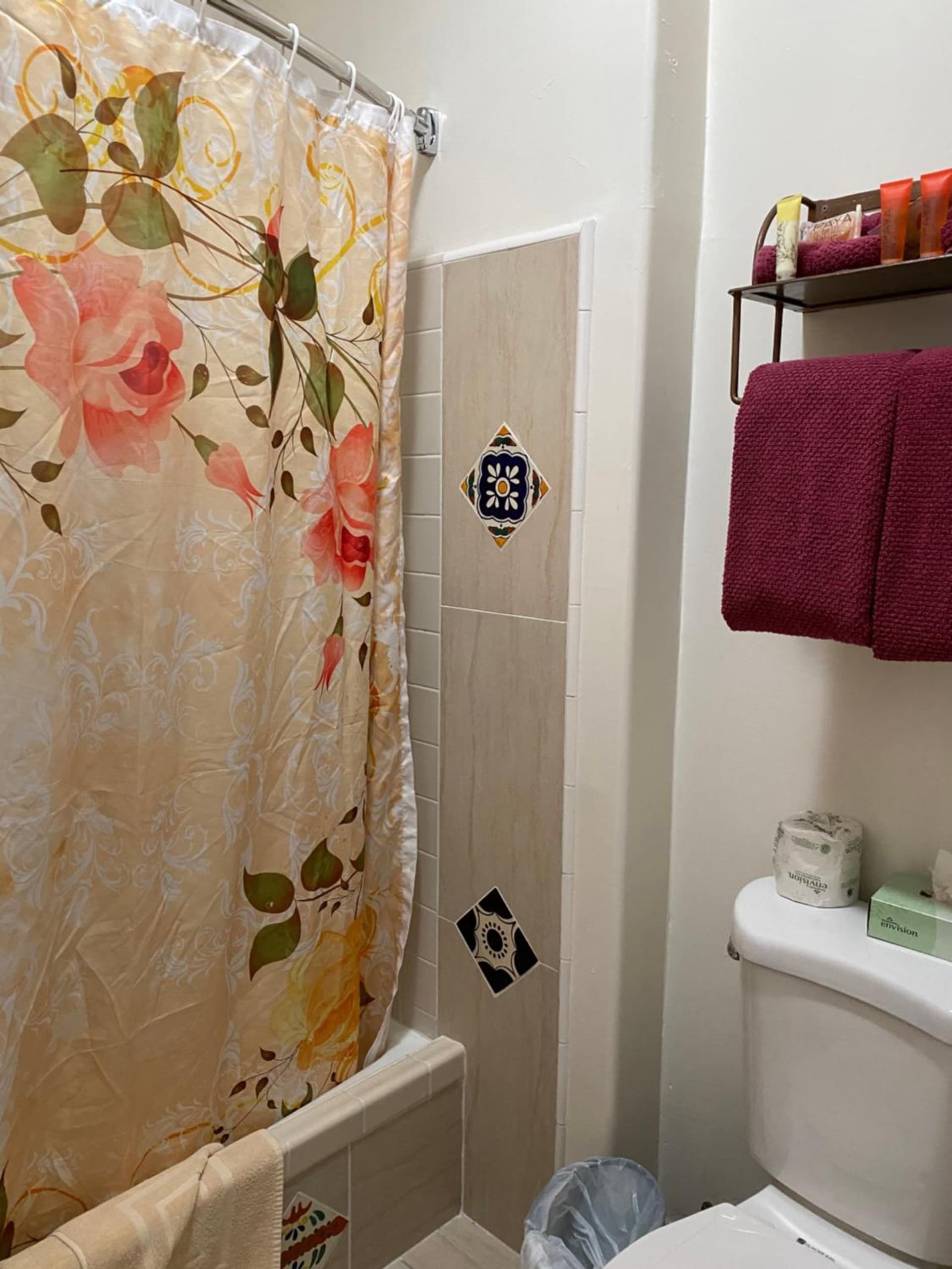 Villa Rosa Inn gallery photo in Santa Barbara, CA — image 135
