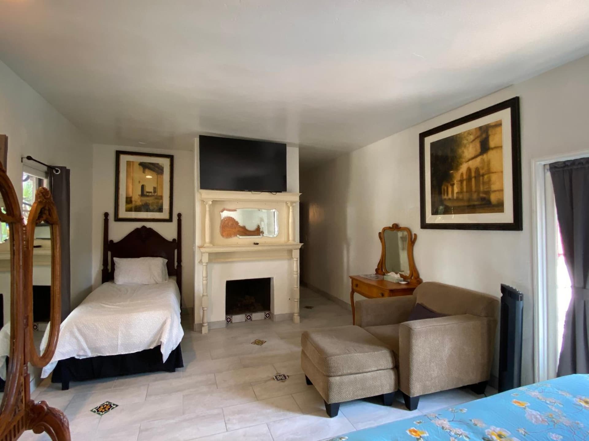 Villa Rosa Inn gallery photo in Santa Barbara, CA — image 58