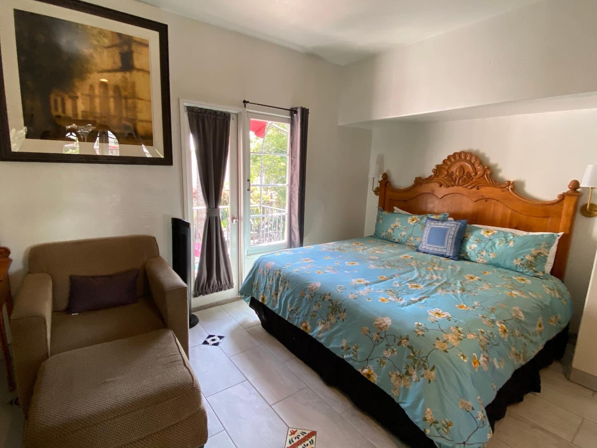 Villa Rosa Inn gallery photo in Santa Barbara, CA — image 24