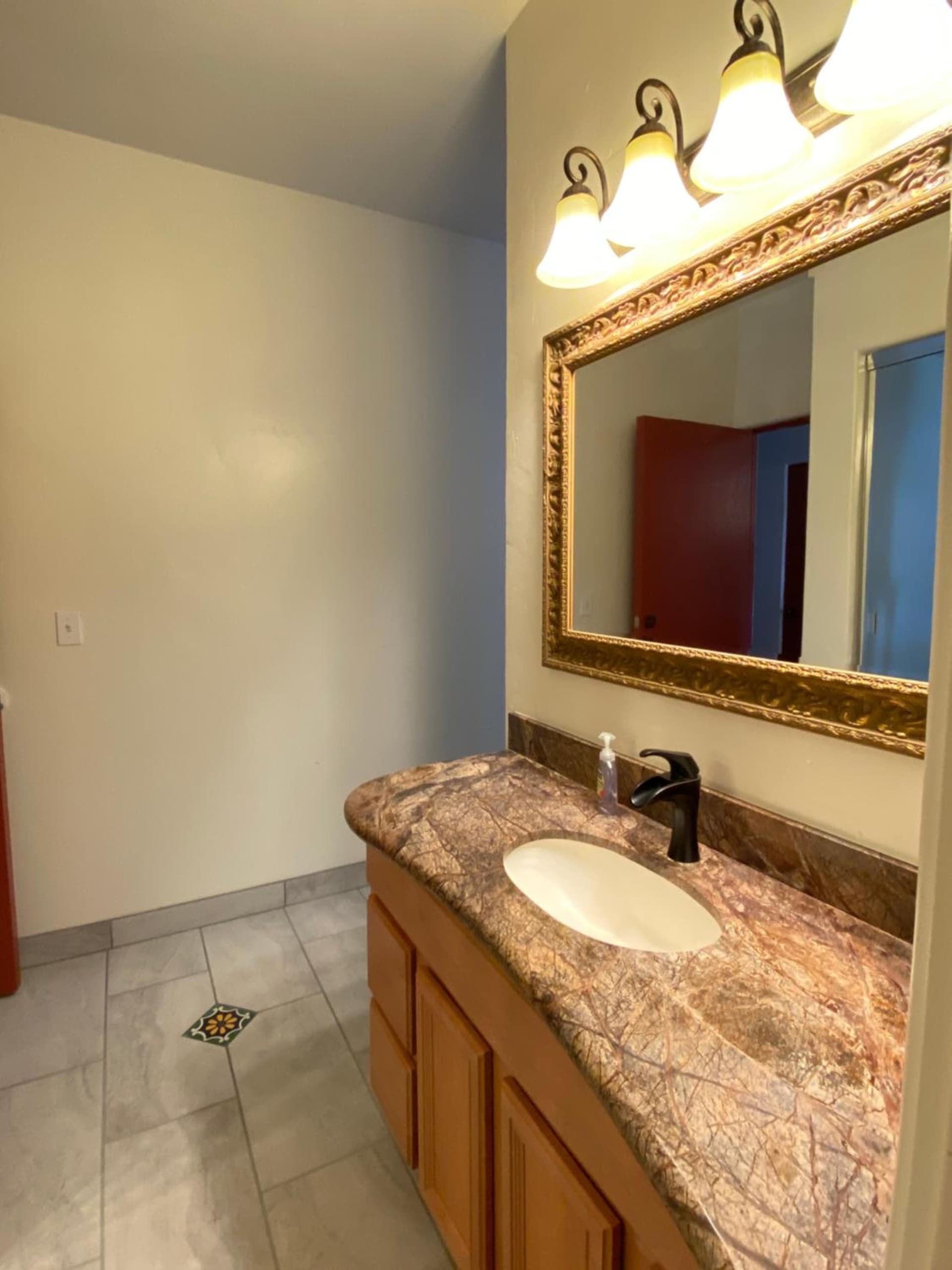 Villa Rosa Inn gallery photo in Santa Barbara, CA — image 142